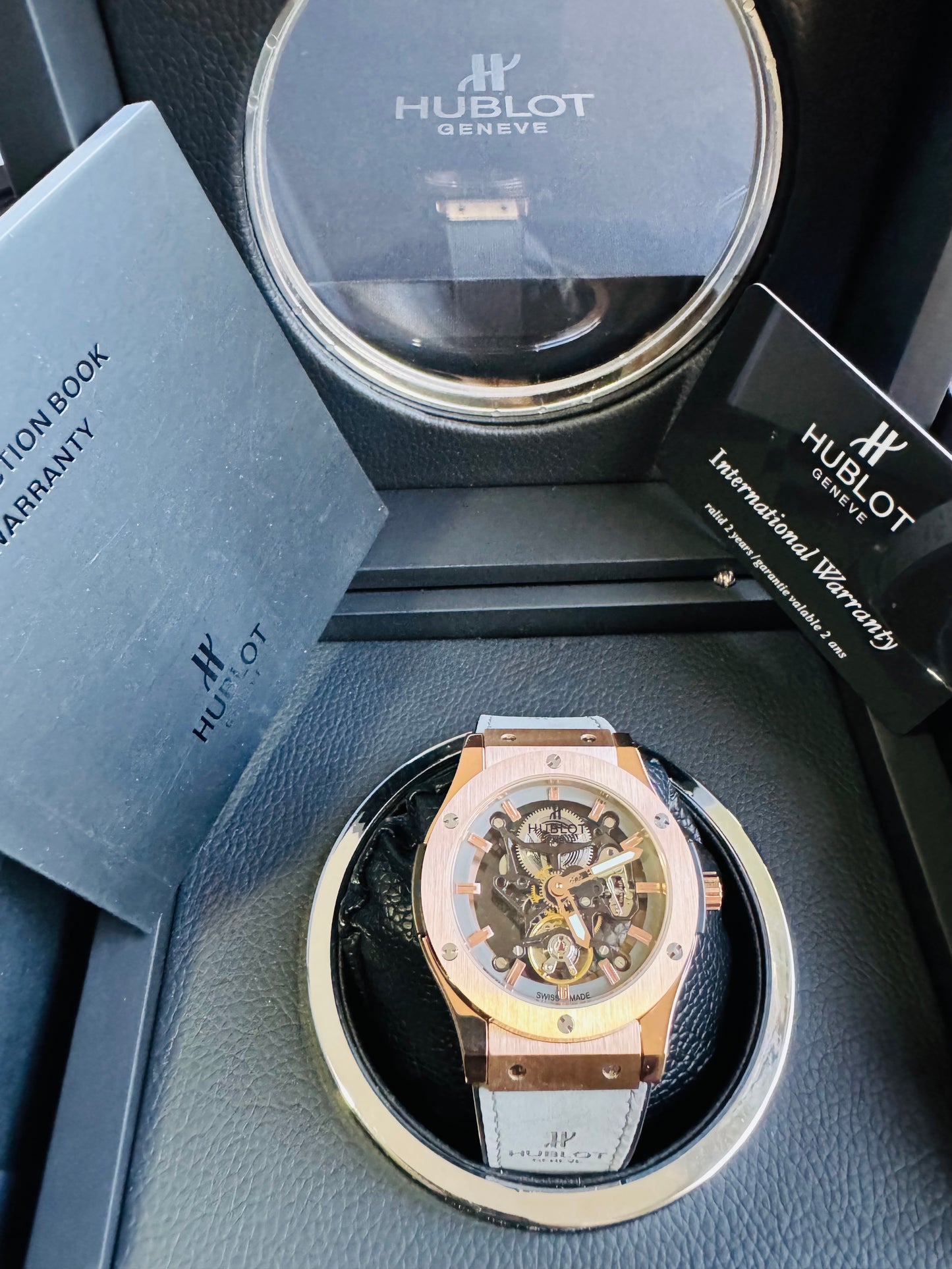 ESPECTACULAR RELOJ HUBLOT SKELETON AUTOMÁTICO MECÁNICO- CRISTAL ZAFIRO- ETC;