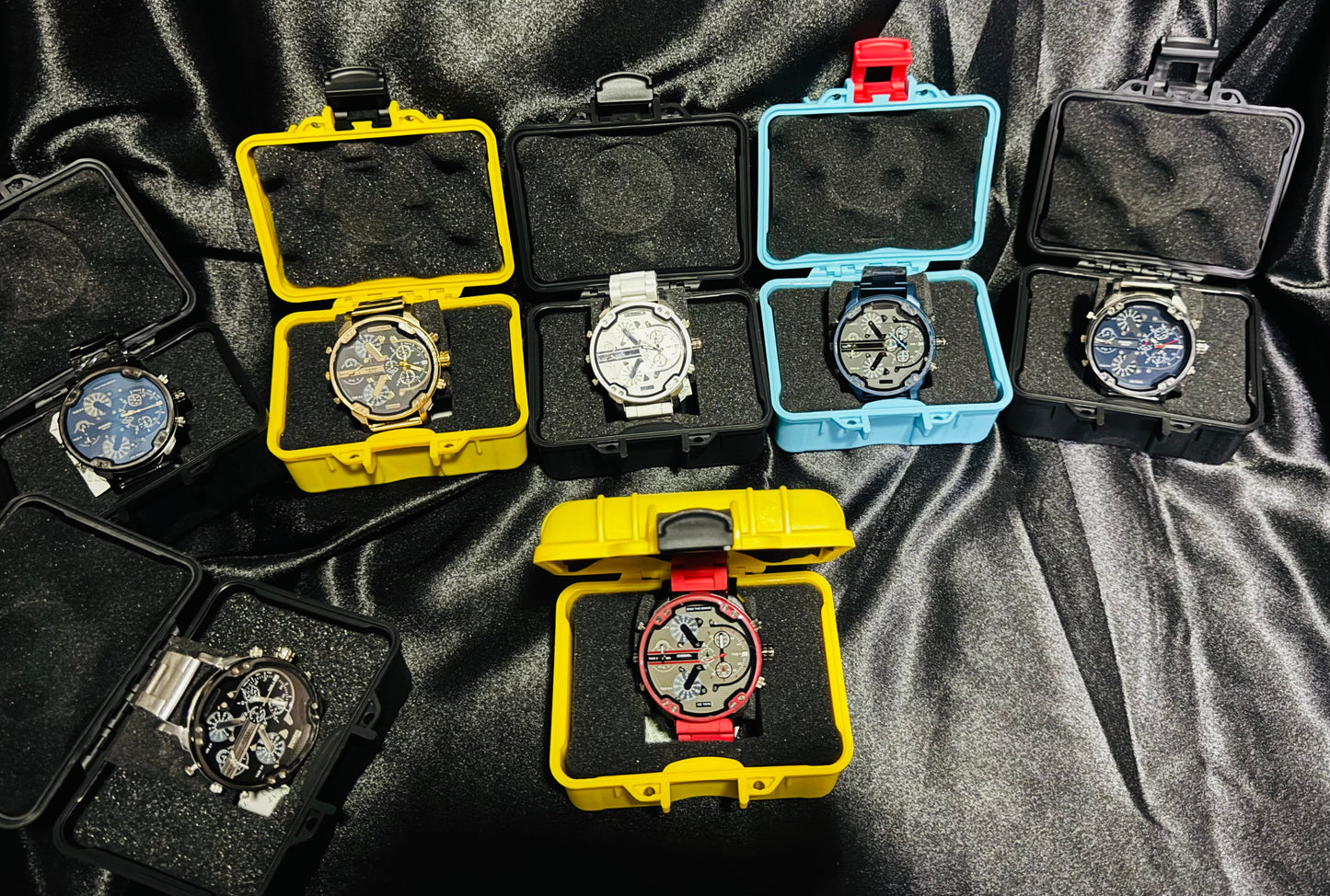 Reloj MR DADDY Diesel Grande y Pesado ! Disponible en 7 Modelos Diferentes!
Información por WhatsApp 99 81 92 84 65
NOTA:
No se hacen envíos 🚚 📦 💨!
Las Ventas son solo en Cancún
Nuestro Lema: No somos Números!