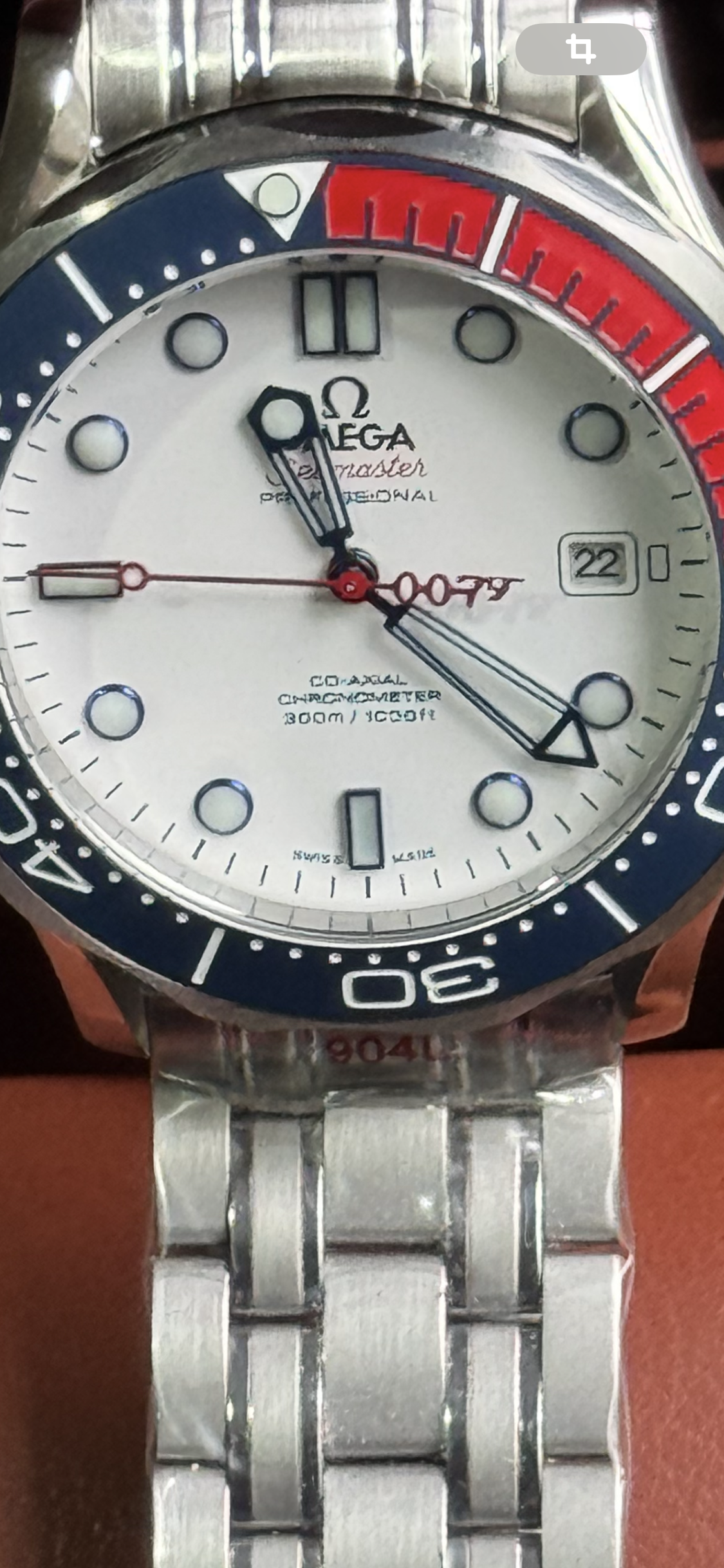 AUDAZ Y VERSÁTIL DISEÑO JAMES BOND 007-OMEGA AUTOMÁTICO SEA MASTER! FECHADOR-LUMINOSO-CRISTAL ZAFIRO-BISEL GIRATORIO ETC