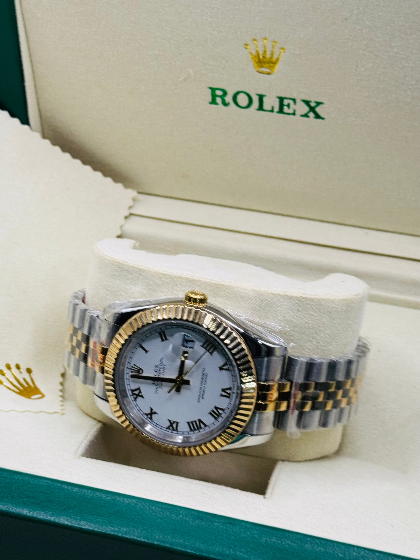 Clásico y Elegante Reloj Automático Mecánico OYSTER PERPETUAL-Luminoso-Fechador Favor de Pedir Información por WhatsApp al 99 81 92 84 65