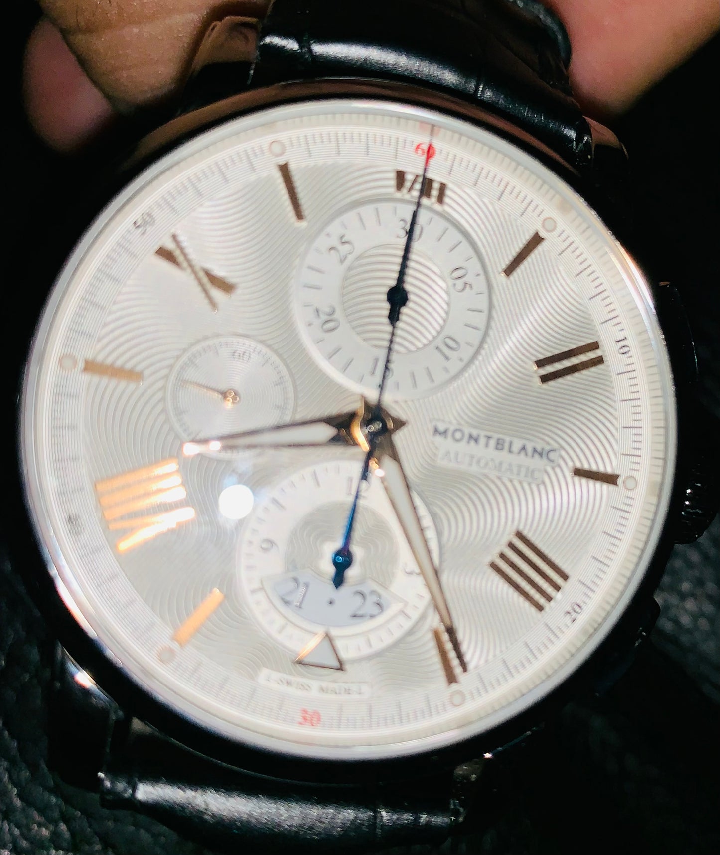 Máxima Elegancia Reloj 💯% Original Automático Mecánico Star Light! 25 Joyas 💎 Carátula Texturizada Blanca Manecillas Y Diales en Oro 18K Cronógrafo-Cronómetro- Fechador-Etcétera