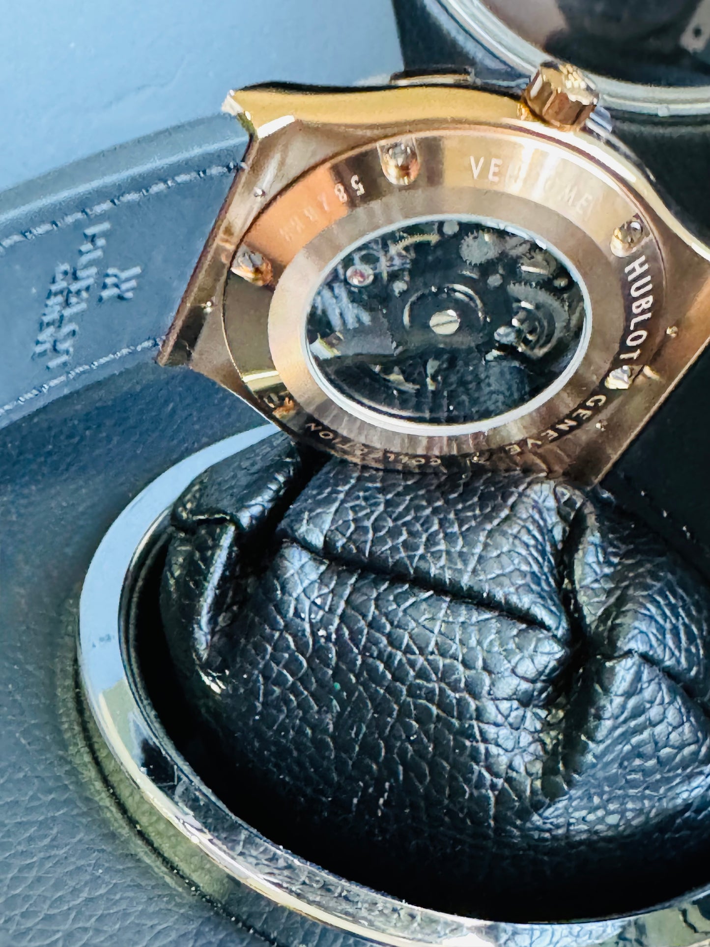 ESPECTACULAR RELOJ HUBLOT SKELETON AUTOMÁTICO MECÁNICO- CRISTAL ZAFIRO- ETC;