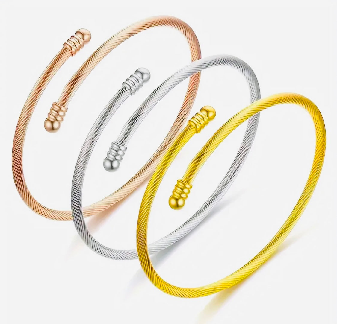 Hermoso Juego de 3 Pulseras- Unitalla- Unisex- Hipoalergenicas Ideal para Regalo 🎁