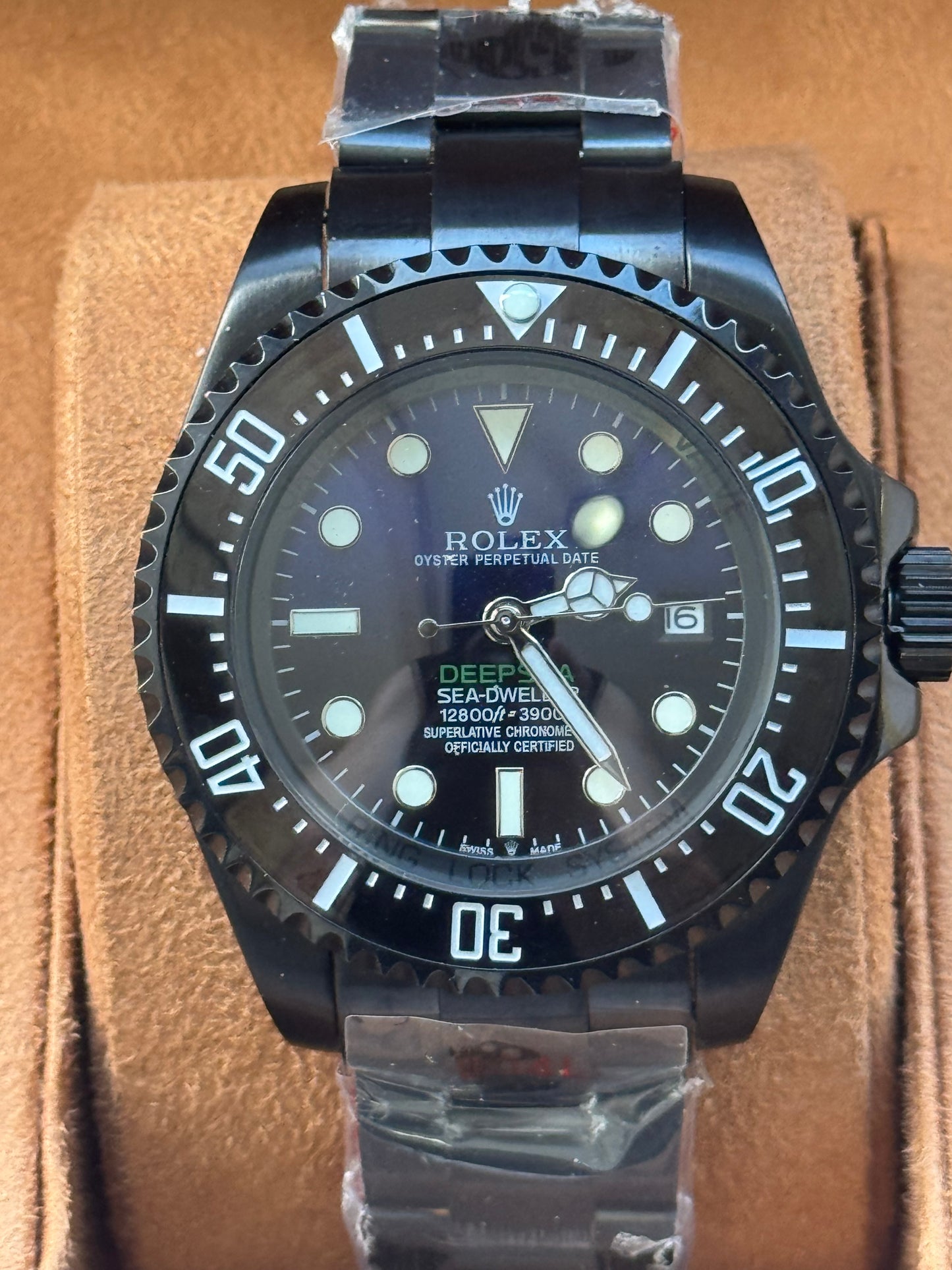 HERMOSO DISEÑO RELOJ AUTOMÁTICO MECÁNICO DEEP SEA DEWELLER VÁLVULA DE ESCAPE FECHADOR ETC;