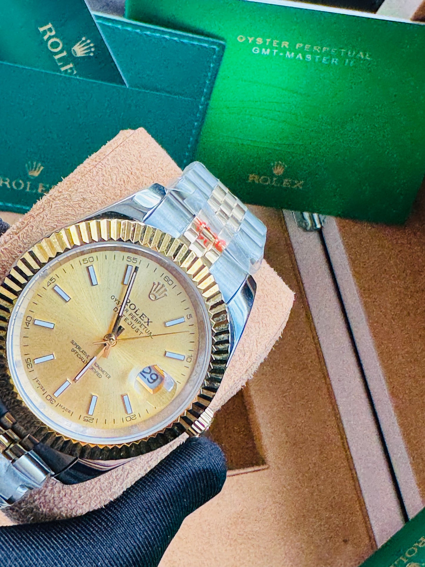 ELEGANTE RELOJ AUTOMÁTICO DATE JUST-OYSTER PERPETUAL ATEMPORAL