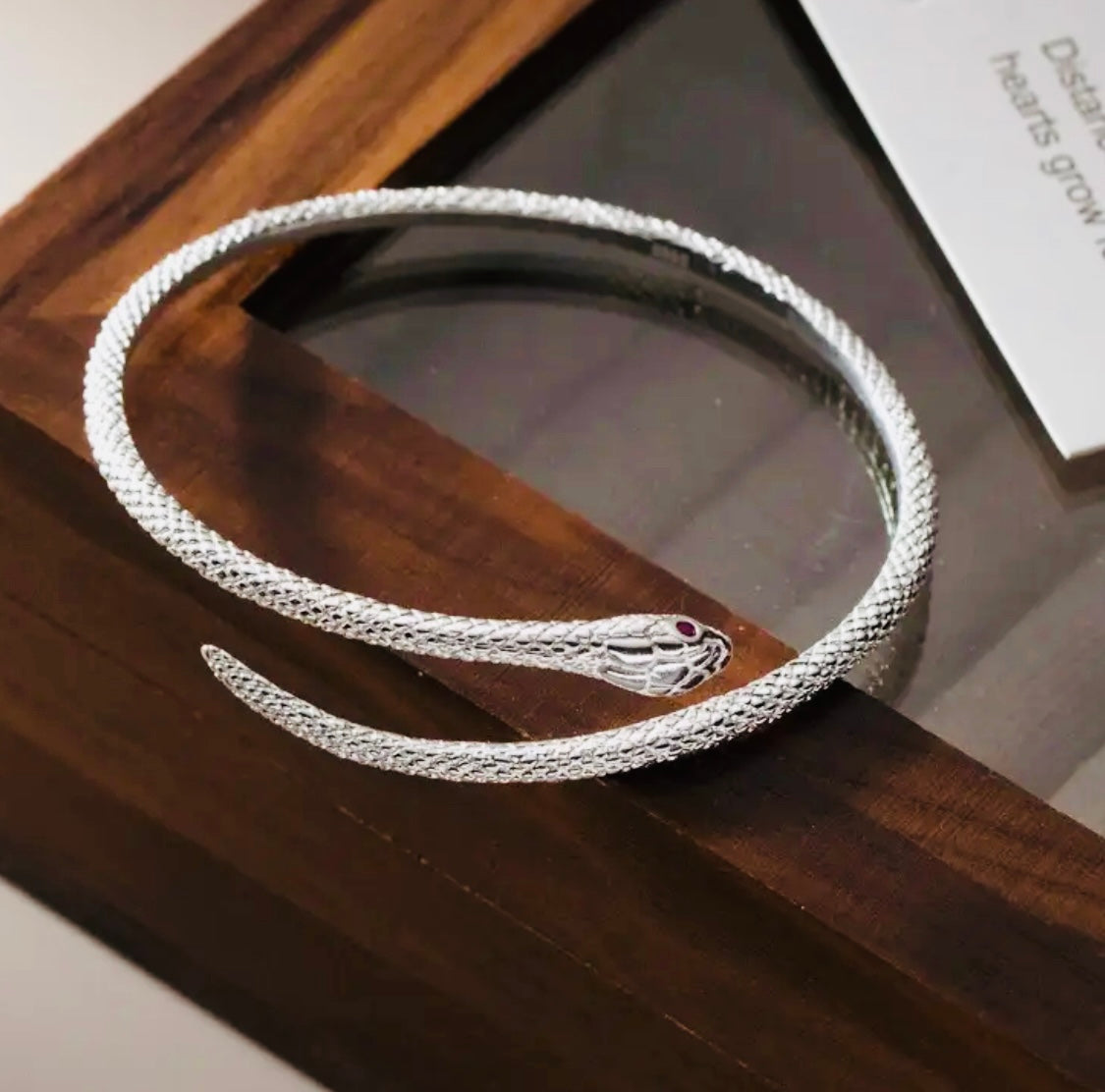 Exquisita, Pulsera Unitalla -Ajustable Unisex - Hipoalergenica-Serpiente Elegante y Linda Pulsera de Serpiente! Perfecto Regalo de  Graduación y Cumpleaños Joyería