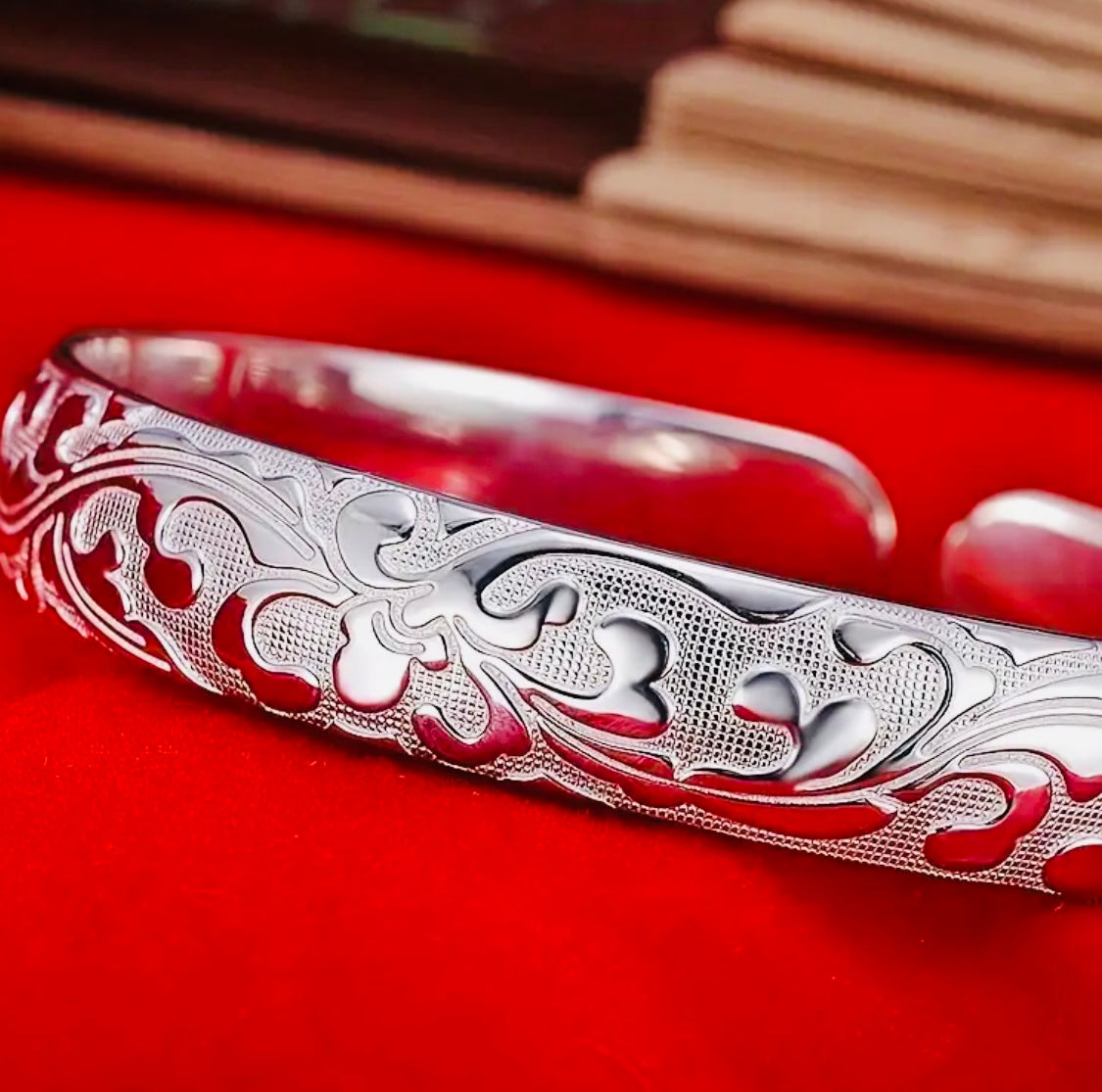 Elegante Brazalete Unitalla- Hipoalergenico Excelente Acabado! Ideal para Regalo 🎁