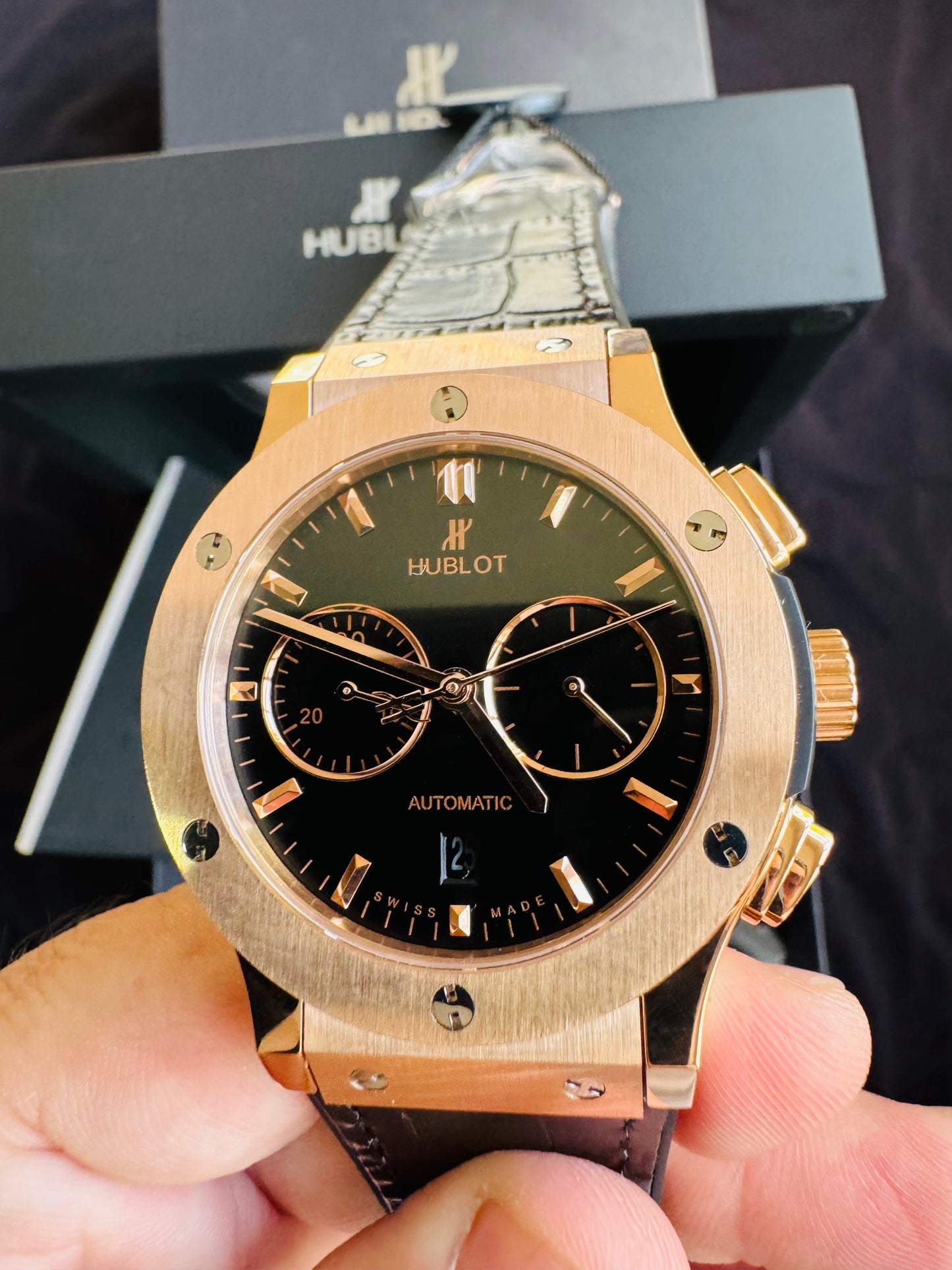 MÁXIMO LUJO RELOJ AUTOMÁTICO MECÁNICO HUBLOT - MÚLTIPLES COMPLICACIONES FUNCIONALES -CRISTAL ZAFIRO-21 JOYAS-MÁXIMA ELEGANCIA!!!