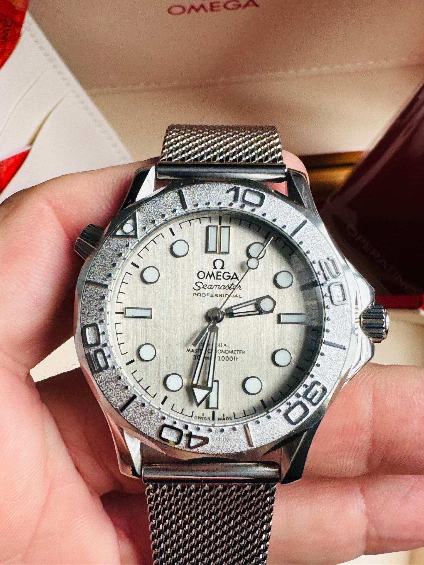 HERMOSO RELOJ AUTOMÁTICO MECÁNICO OMEGA SEAMASTER ACABADO DIAMANTADO