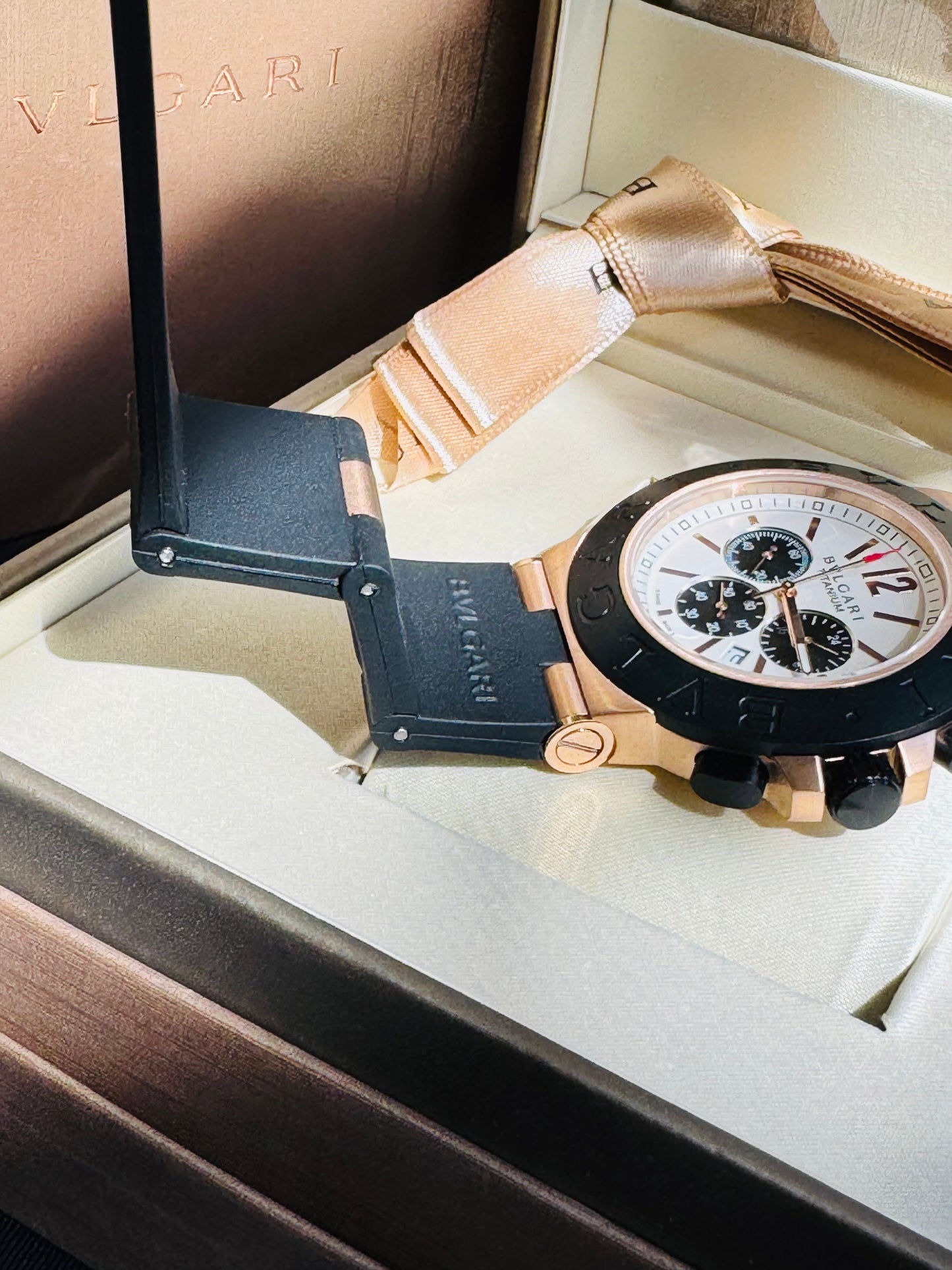 ESPECTACULAR RELOJ AUTOMÁTICO MULTIFUNCIONAL BVLGARI-CRONÓMETRO-SEGUNDERO-2 ZONAS HORARIAS-CRISTAL ZAFIRO-ETC