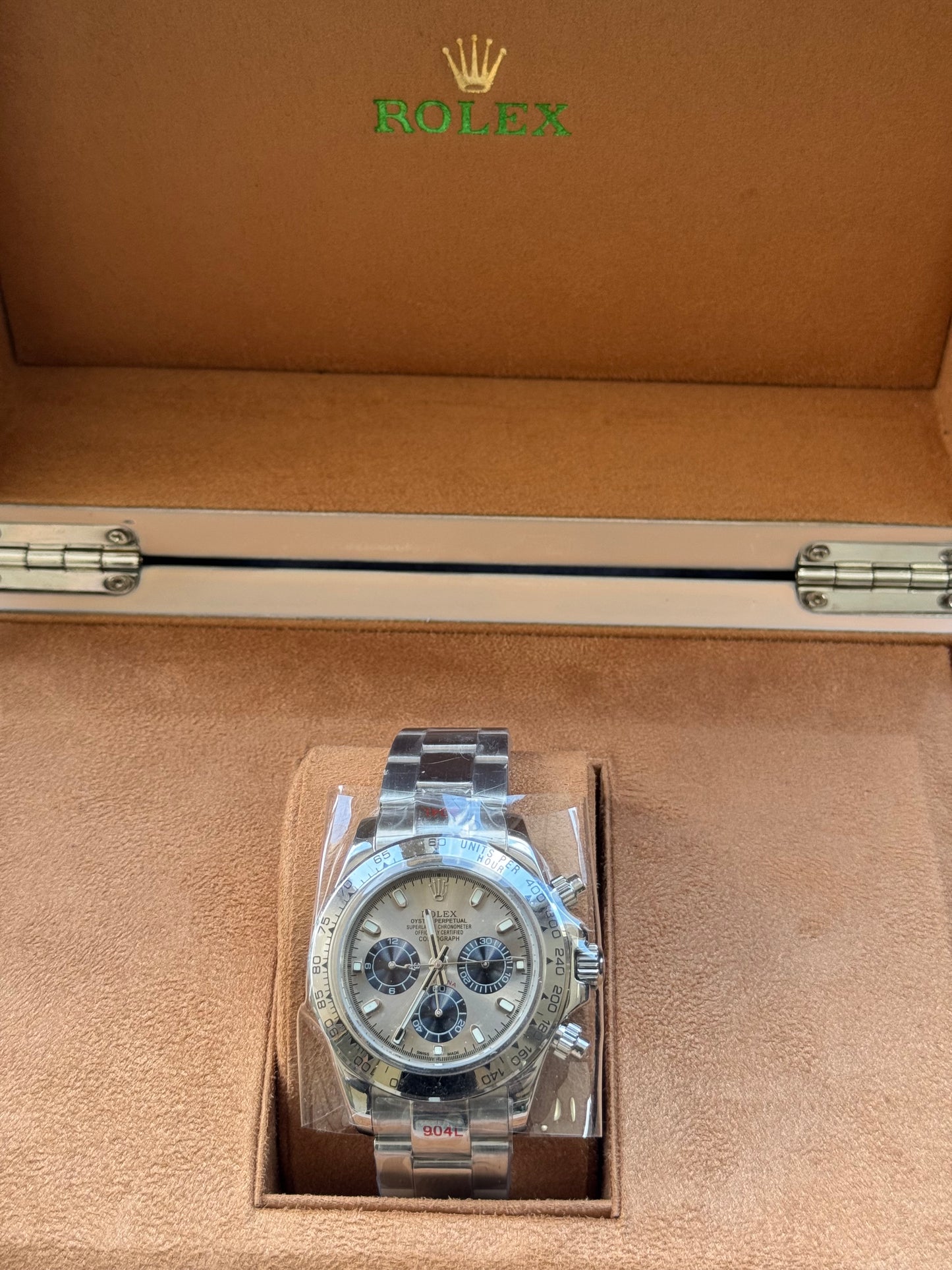 Hermoso Reloj DAYTONA Automático Mecánico Tono Oro Blanco-Máxima Elegancia!