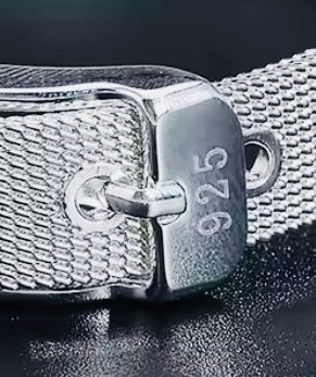 ELEGANTE PULSERA DE PLATA LEY 925 UNITALLA- UNISEX- HIPOALERGENICA! PERFECTA PARA REGALO 🎁!
Información por WhatsApp al 99 81 92 84 65