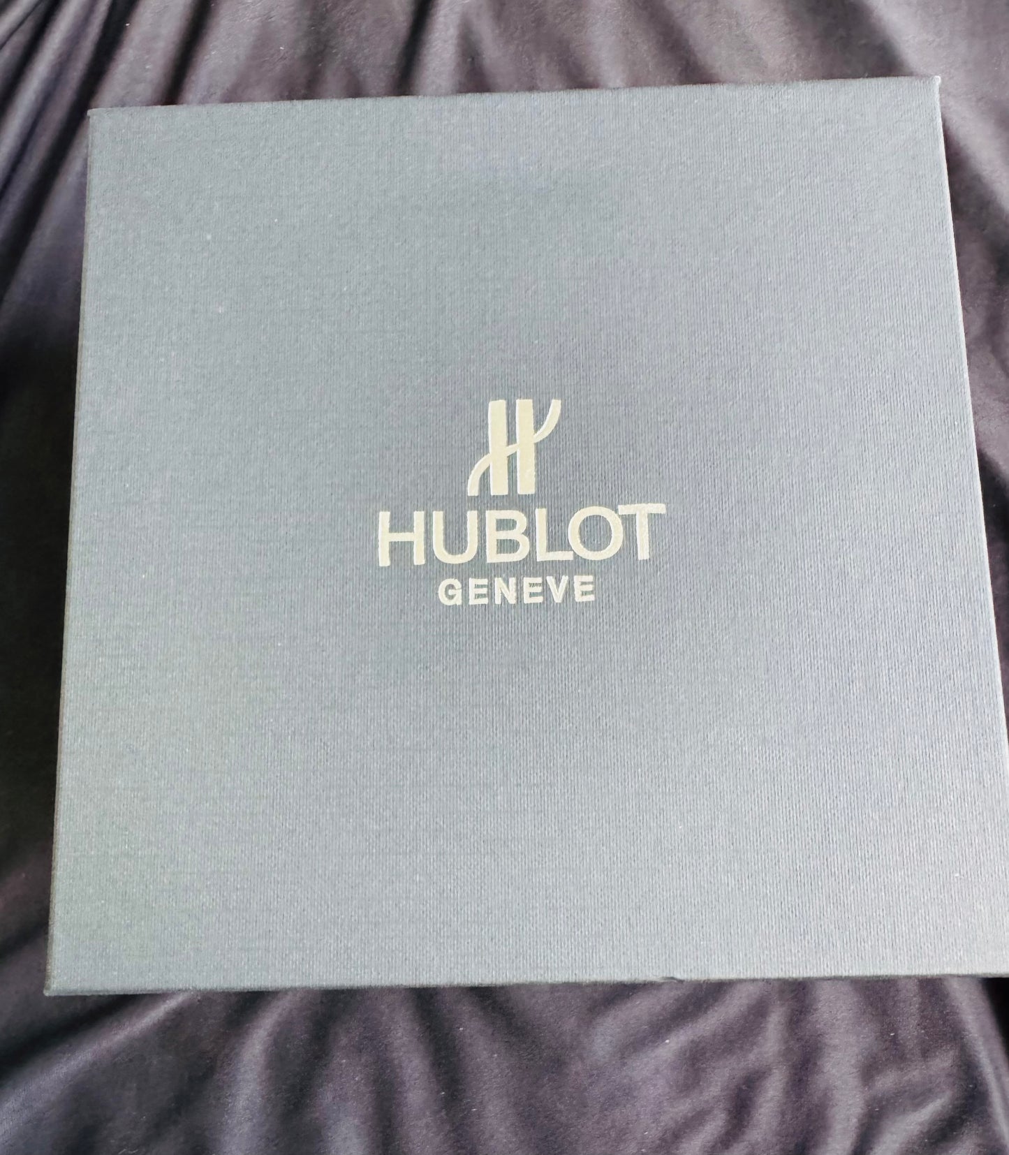 ESPECTACULAR RELOJ HUBLOT SKELETON AUTOMÁTICO MECÁNICO- CRISTAL ZAFIRO MÁXIMO LUJO!!!

PRECIO: A TRATAR 

VENTAS SOLO EN CANCÚN 

INFORMACION POR WhatsApp 99 81 92 84 65.

NO SE HACEN ENVÍOS 🚚