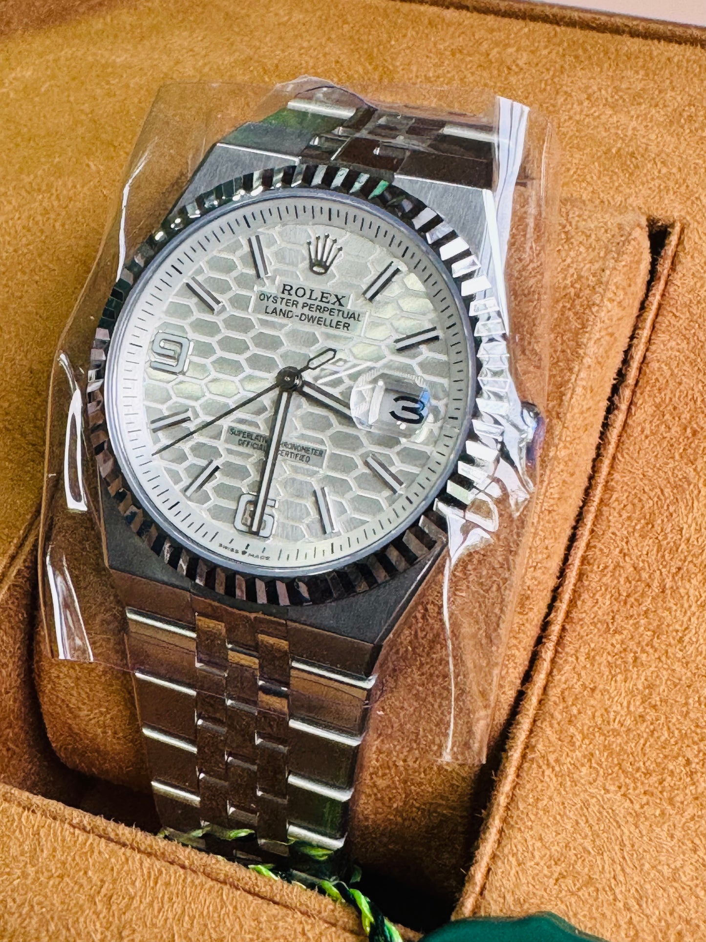 ÚNICO Y EXCLUSIVO RELOJ ROLEX OYSTER PERPETUAL LAND DWELLER- FECHADOR-39 JOYAS 💎 -CRISTAL ZAFIRO- ULTIMO MODELO Y DISEÑO! MÁXIMA ELEGANCIA!!!