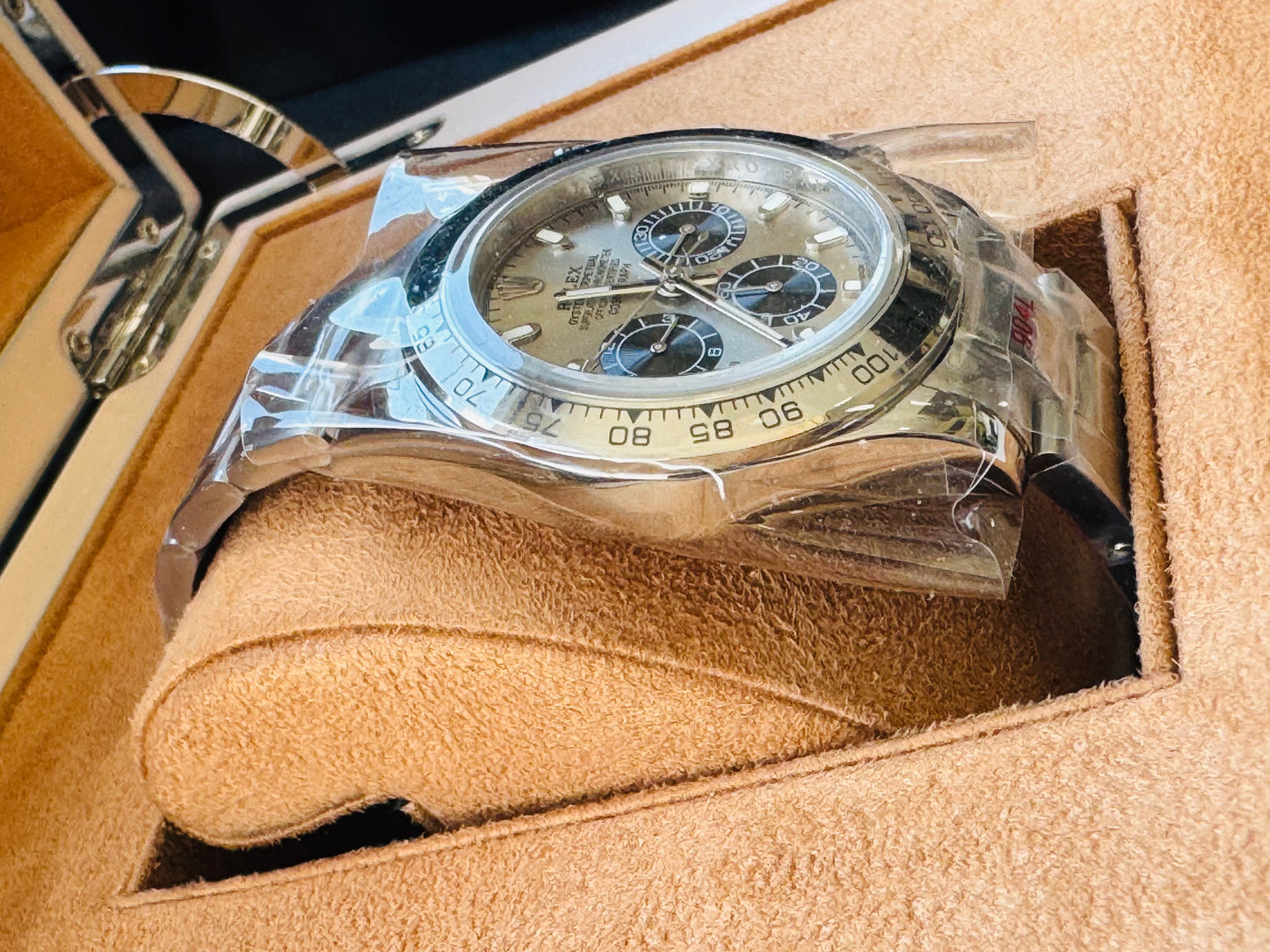 Hermoso Reloj DAYTONA Automático Mecánico Tono Oro Blanco-Máxima Elegancia!