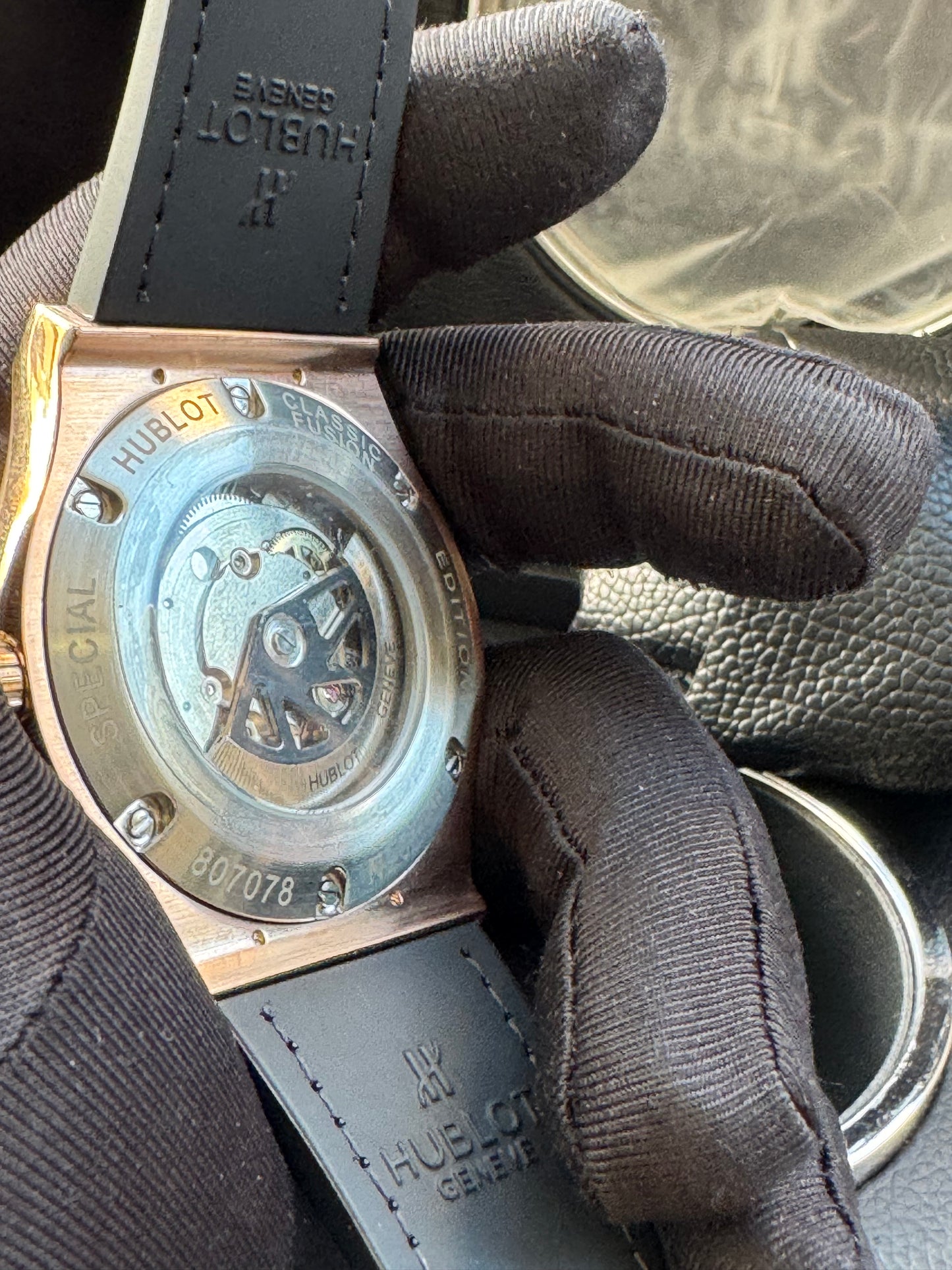 MÁXIMO LUJO RELOJ AUTOMÁTICO MECÁNICO HUBLOT - FECHADOR-CALIDAD Y DISEÑO!!!
INFORMACIÓN POR WhatsApp 99 81 92 84 65

PRECIO A TRATAR 

NOTA:

No se hacen envíos 🚚  📦 💨!

Las Ventas son solo en Cancún