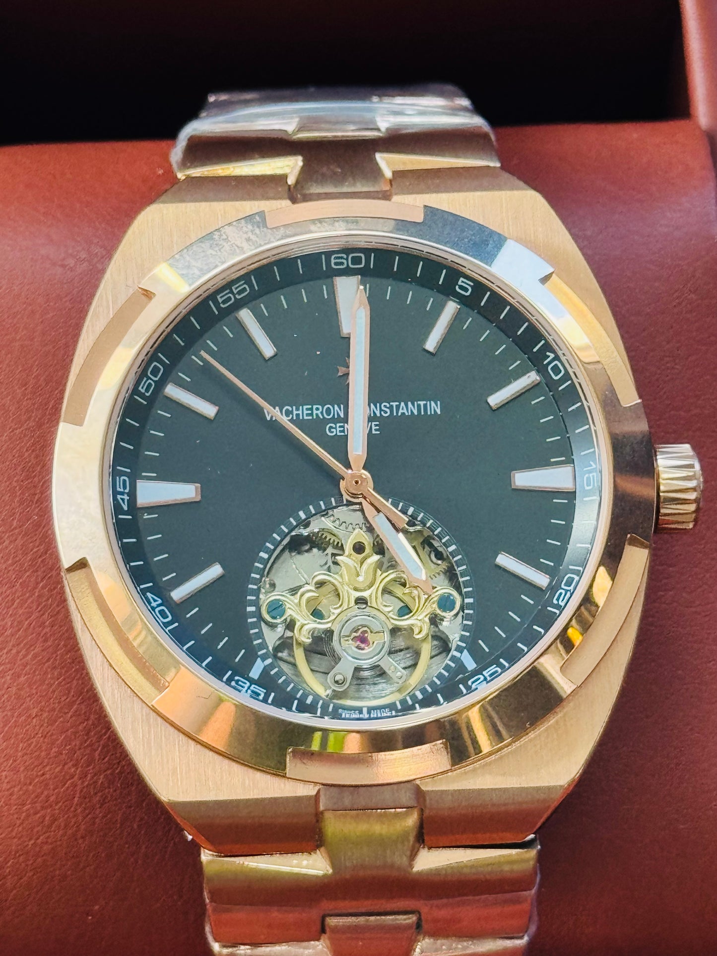 ELEGANTE Y SOFISTICADO DISEÑO RELOJ AUTOMÁTICO VACHERON CONSTANTINE
