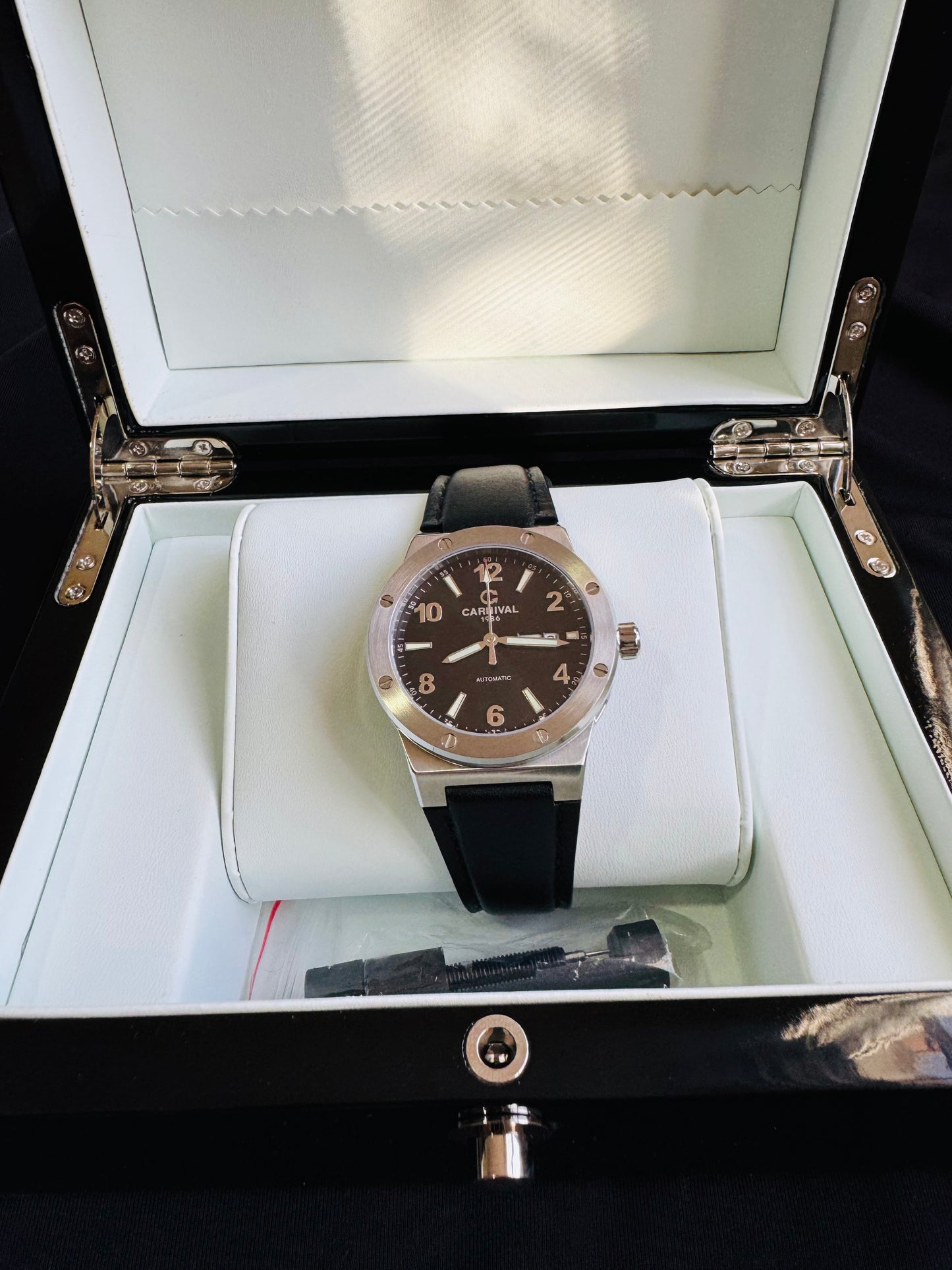 IMPECABLE RELOJ AUTOMÁTICO MECÁNICO DE GRAN CALIDAD MOVIMIENTO JAPONÉS MIYOTA-21 JOYAS- CRISTAL ZAFIRO-FECHADOR-SEMANARIO-A PRUEBA DE AGUA 30 MT. 💯% ORIGINAL