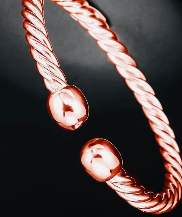 Hermosas Pulseras Magnéticas 🧲 Disponibles en 3 Tonos Diferentes Cuidé su Salud!