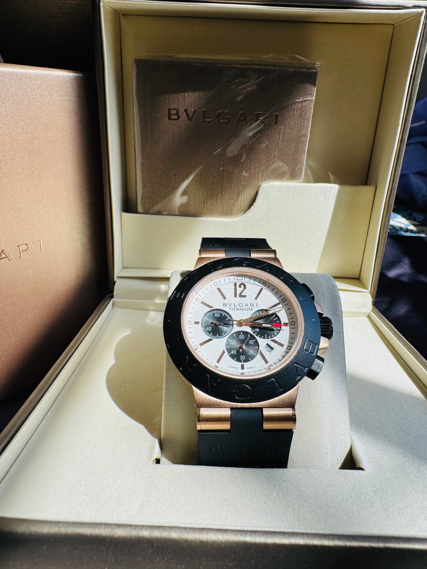 ESPECTACULAR RELOJ AUTOMÁTICO MULTIFUNCIONAL BVLGARI-CRONÓMETRO-SEGUNDERO-2 ZONAS HORARIAS-CRISTAL ZAFIRO-ETC