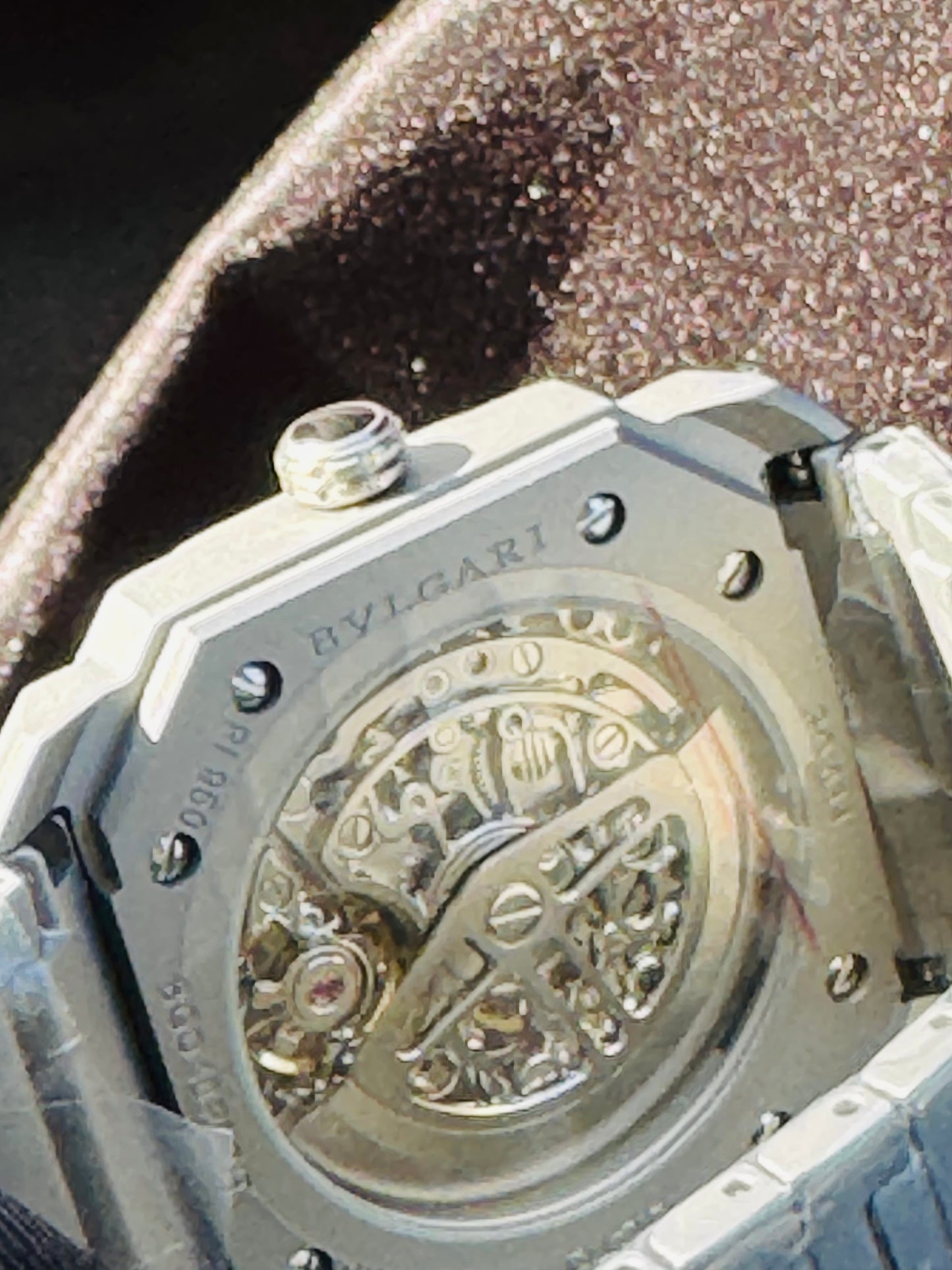 IMPONENTE Y DISTINGUIDO RELOJ AUTOMÁTICO MECÁNICO SKELETON BVLGARI OCTO! HERMOSO DISEÑO Y CALIDAD!!!

PRECIO A TRATAR 

Información por WhatsApp 99 81 92 84 65


NOTA:

No se hacen envíos 🚚  📦 💨!

Las Ventas son solo en Cancún

Nuestro Lema: No somos N