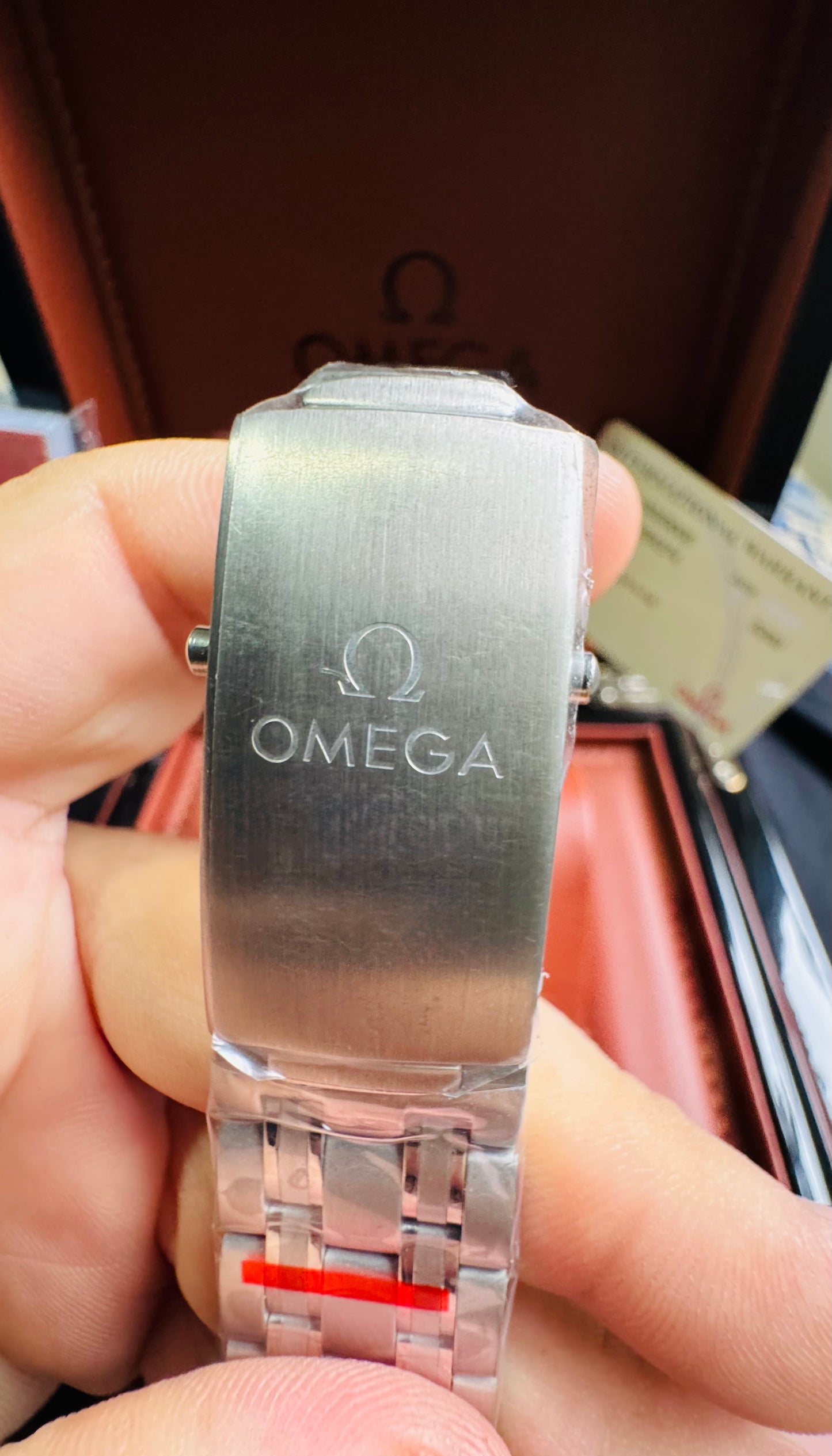 AUDAZ Y VERSÁTIL DISEÑO JAMES BOND 007-OMEGA AUTOMÁTICO SEA MASTER! FECHADOR-LUMINOSO-CRISTAL ZAFIRO-BISEL GIRATORIO ETC