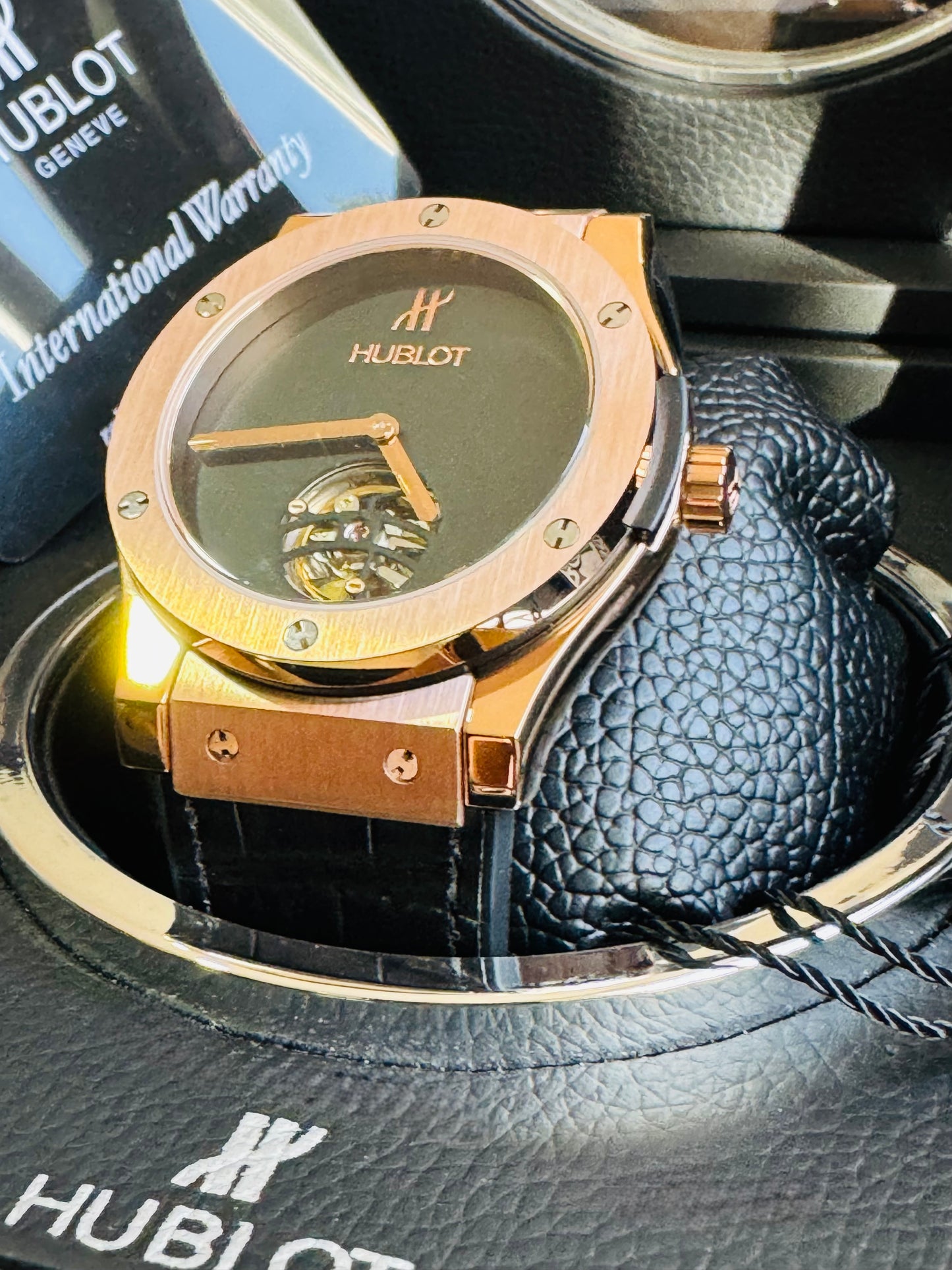 IMPRESIONANTE RELOJ AUTOMÁTICO MECÁNICO HUBLOT TOURBILLON- CRISTAL ZAFIRO-21 JOYAS-MÁXIMA ELEGANCIA!!!

PRECIO: A TRATAR

INFORMACION WHATSAPP 99 81 92 84 65

NO SE HACEN ENVÍOS 🚚