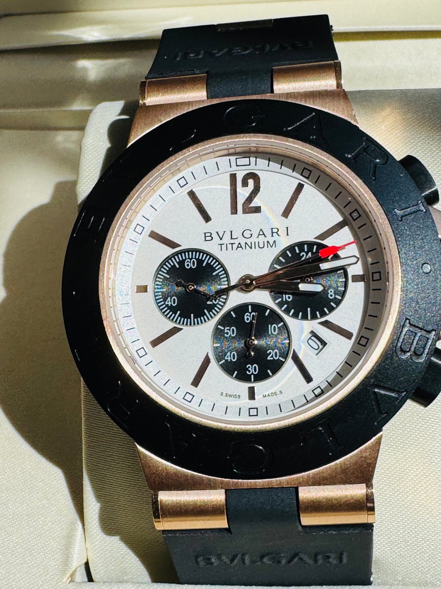 ESPECTACULAR RELOJ AUTOMÁTICO MULTIFUNCIONAL BVLGARI-CRONÓMETRO-SEGUNDERO-2 ZONAS HORARIAS-CRISTAL ZAFIRO-ETC