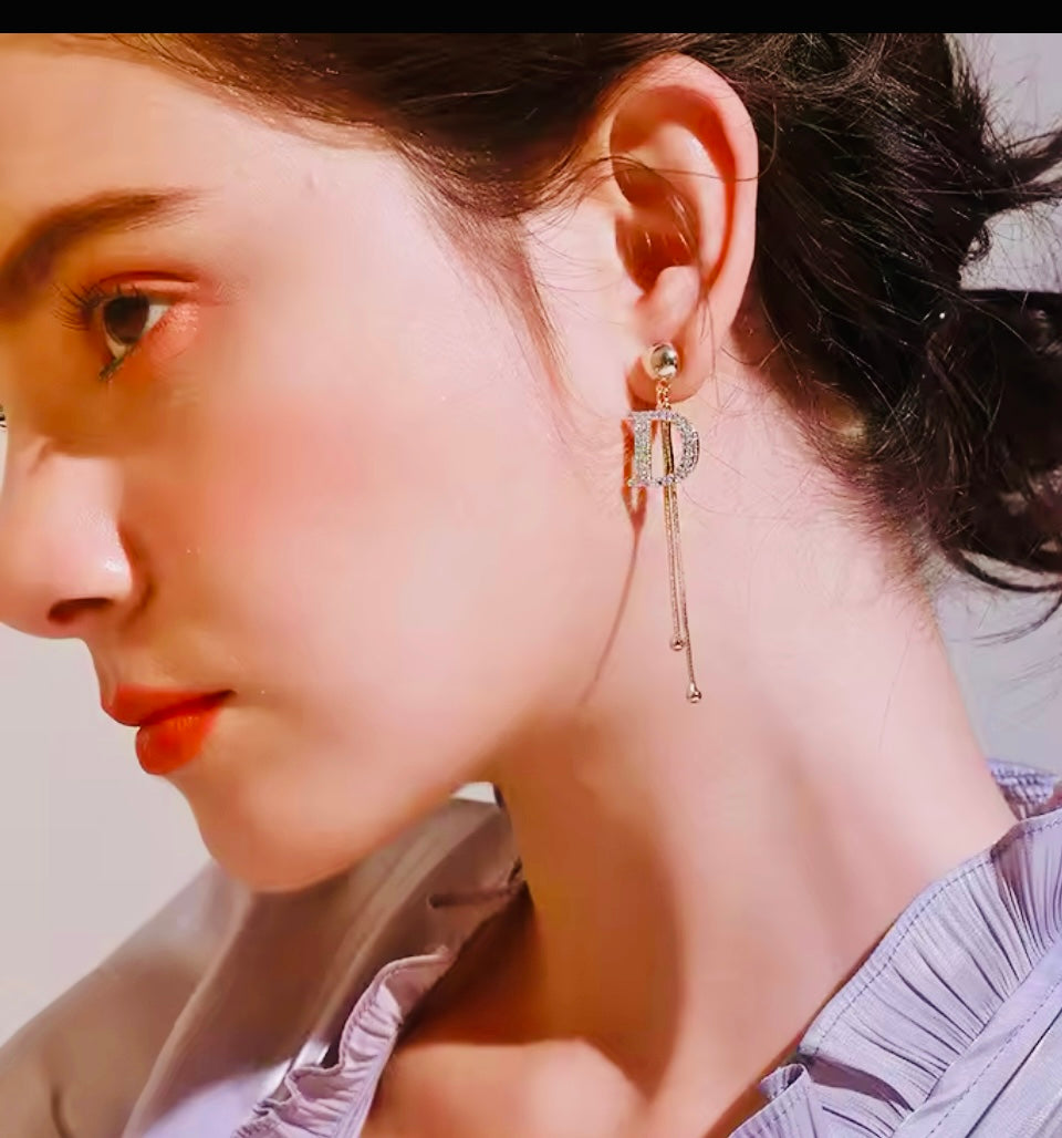 Elegantes Pendientes Excelentes Acabados y Calidad- Perfecto para 🎁 Regalo!