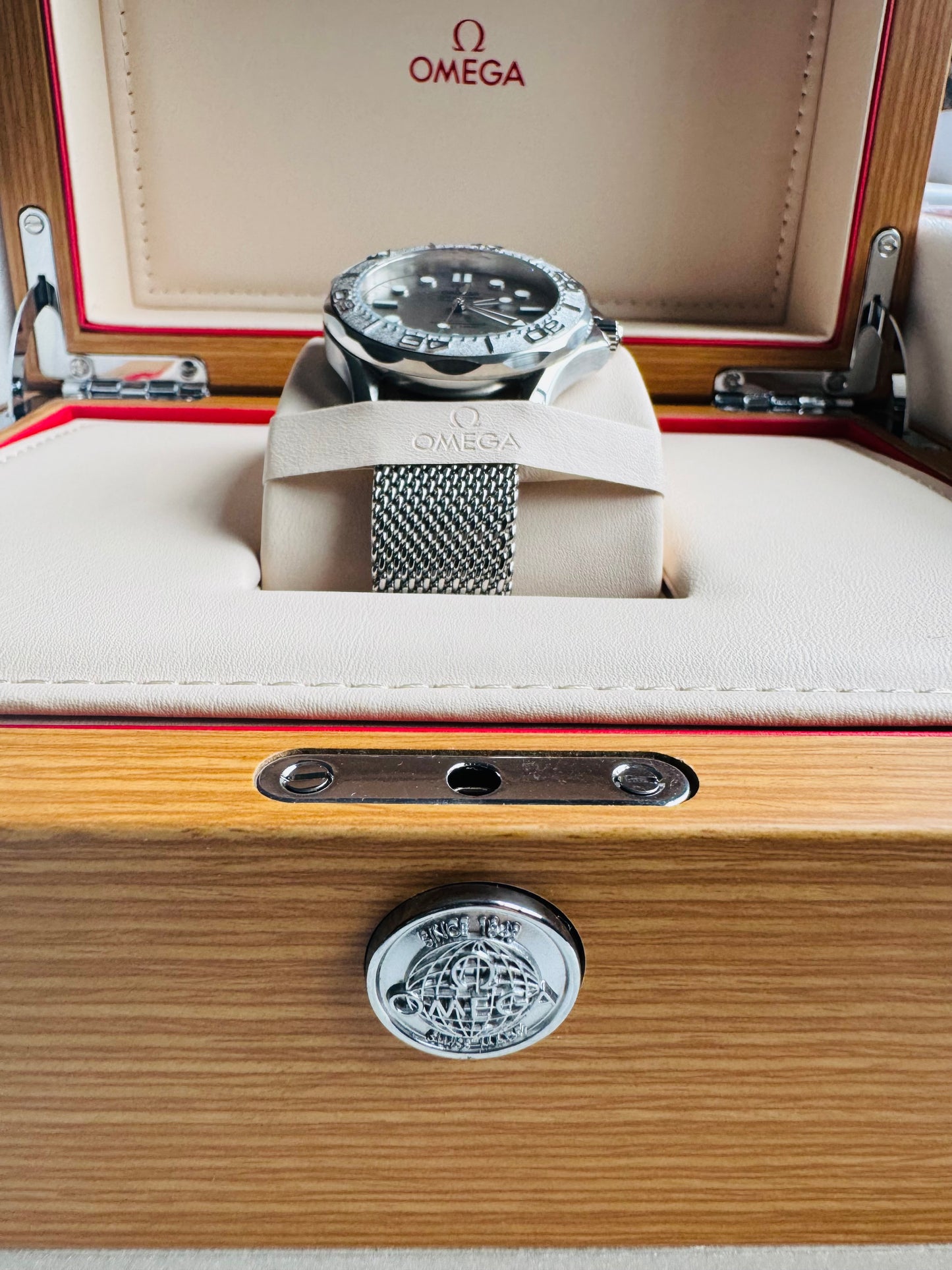 HERMOSO RELOJ AUTOMÁTICO MECÁNICO OMEGA SEAMASTER ACABADO DIAMANTADO