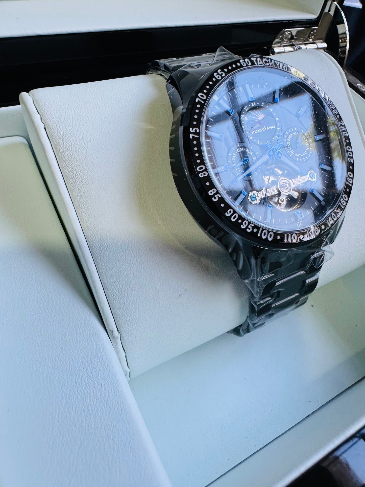 MULTINACIONAL RELOJ AUTOMÁTICO MECÁNICO-CALENDARIO 24 HRS LUNAR-TACÓMETRO-LUMINOSO-VENTANA TOURBILLON- DÍA DE LA SEMANA-CALENDARIO DIAL PEQUEÑO- ETC, ETC!