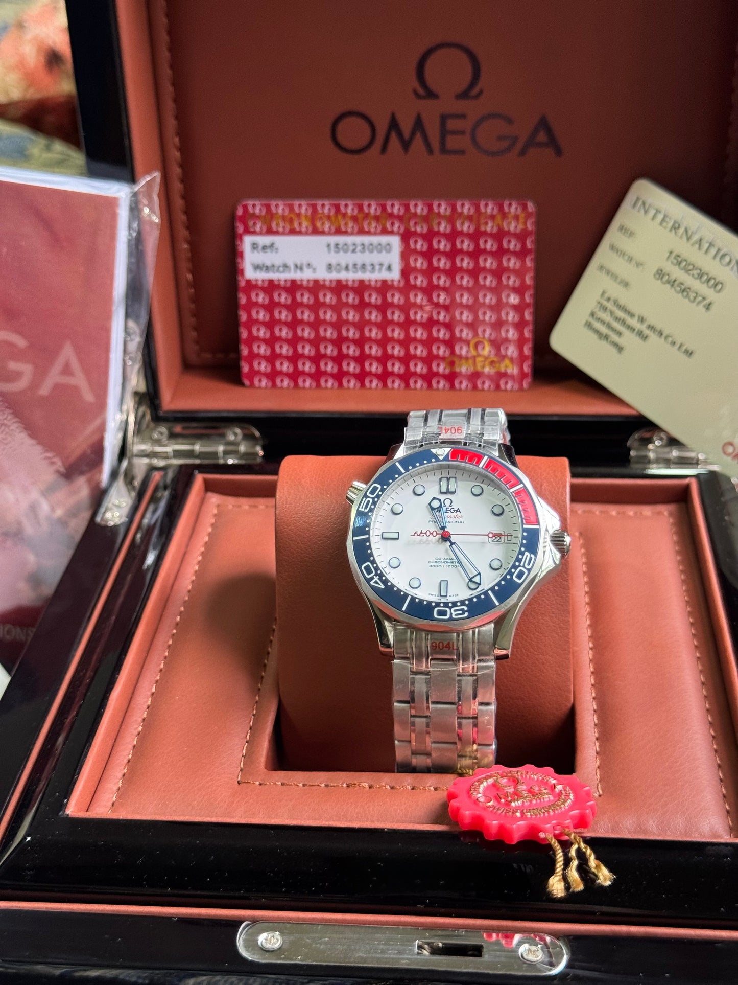 AUDAZ Y VERSÁTIL DISEÑO JAMES BOND 007-OMEGA AUTOMÁTICO SEA MASTER! FECHADOR-LUMINOSO-CRISTAL ZAFIRO-BISEL GIRATORIO ETC