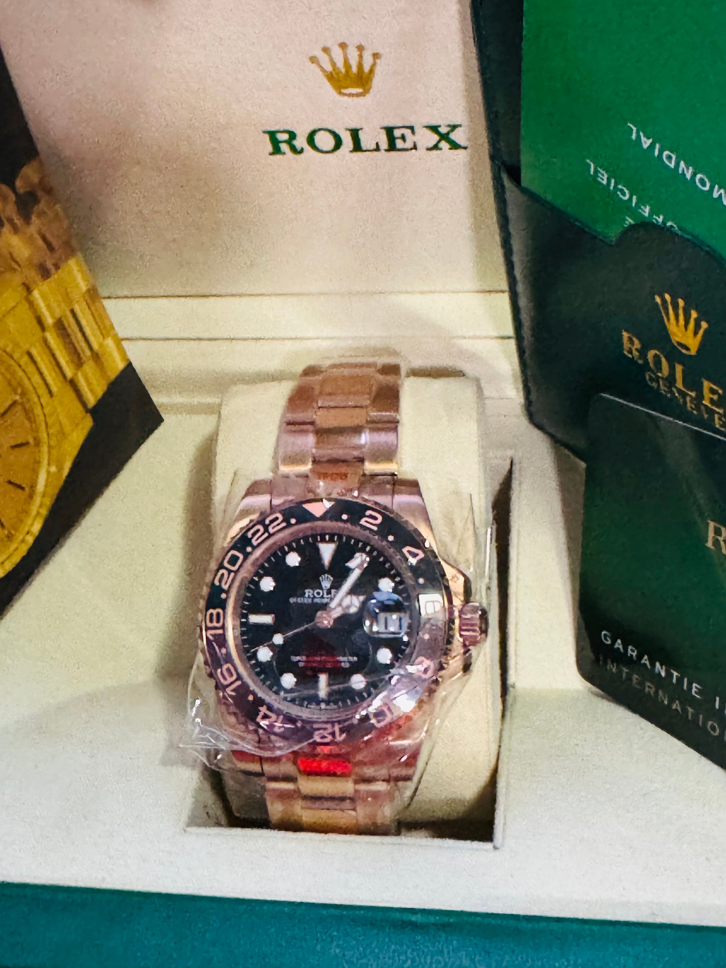 Hermoso Reloj Mecanismo Automático GMT - 2 Zonas Horarias Completamente Funcionales-Luminoso Gran Calidad-Tono Oro Rosado