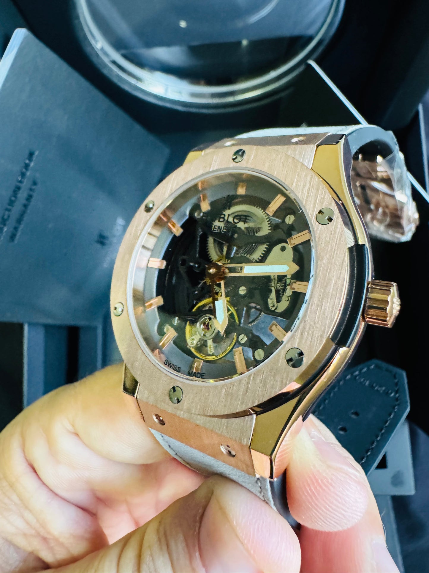 ESPECTACULAR RELOJ HUBLOT SKELETON AUTOMÁTICO MECÁNICO- CRISTAL ZAFIRO- ETC;