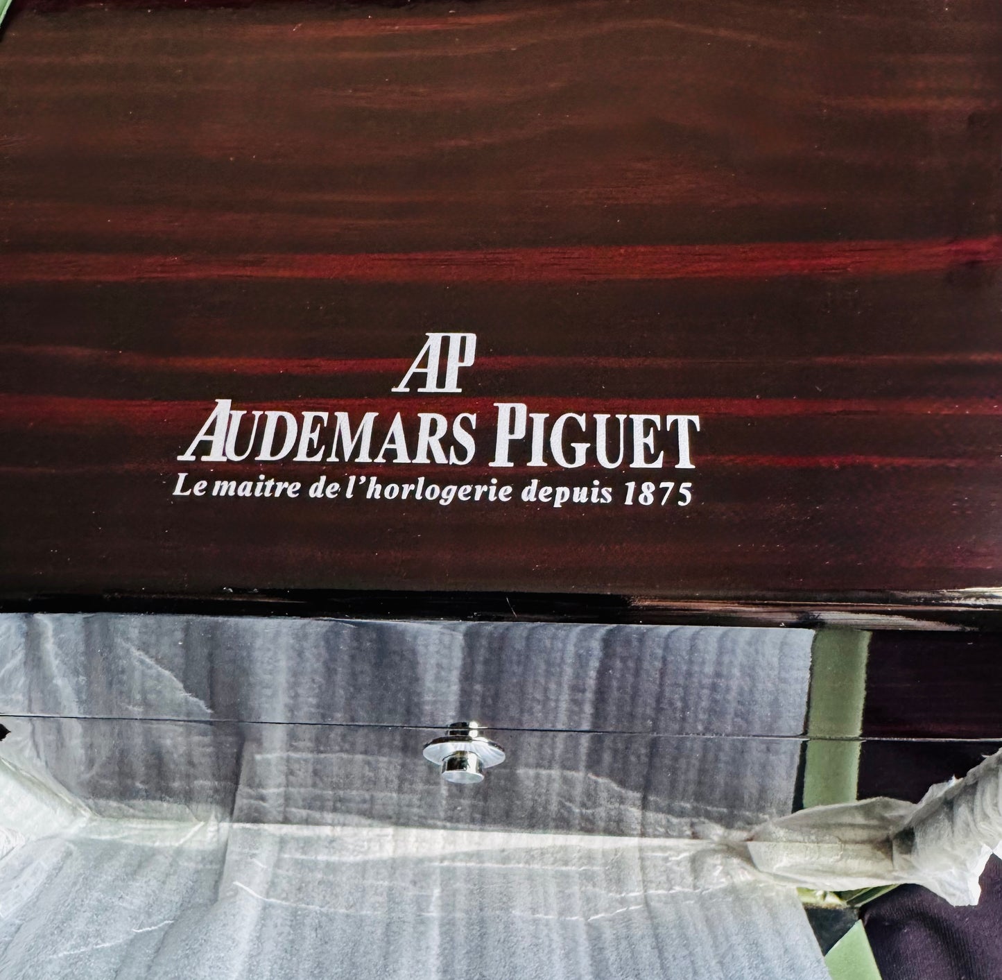ESPECTACULAR AUDEMARS PIGUET ROYAL OAK
FLYNG TOURBILLON LIMITED EDITION!!! CRISTAL ZAFIRO!!! MÁXIMO LUJO!!!