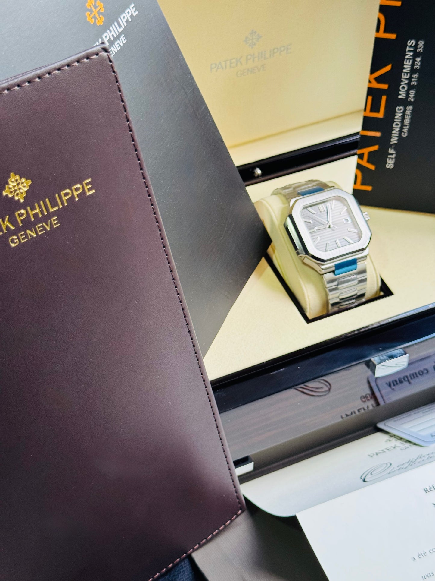 EXCLUSIVO RELOJ PATEK PHILIPPE AUTOMÁTICO- FECHADOR- JOYAS 💎- CRISTAL ZAFIRO- LUMINOSO- ÚLTIMO Y MÁS NUEVO DISEÑO!!!
PRECIO: A TRATAR 

No se hacen Envíos 🚚 

Ventas solo en Cancún 

Información por WHATSAPP 99 81 92 84  65