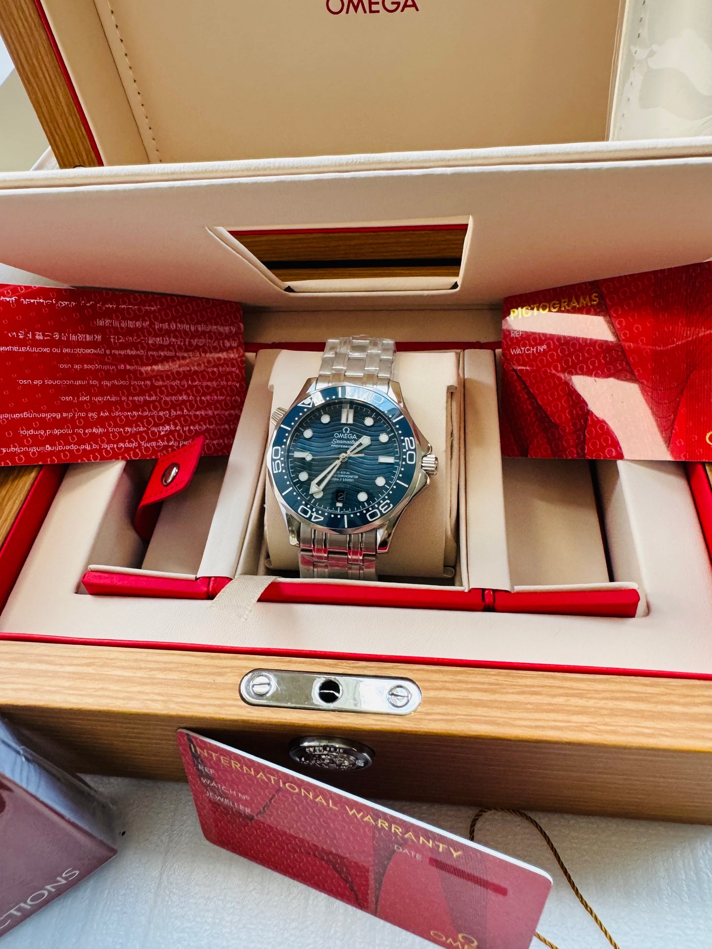 HERMOSO RELOJ OMEGA SEA MASTER AUTOMÁTICO ELEGANTE Y CASUAL!