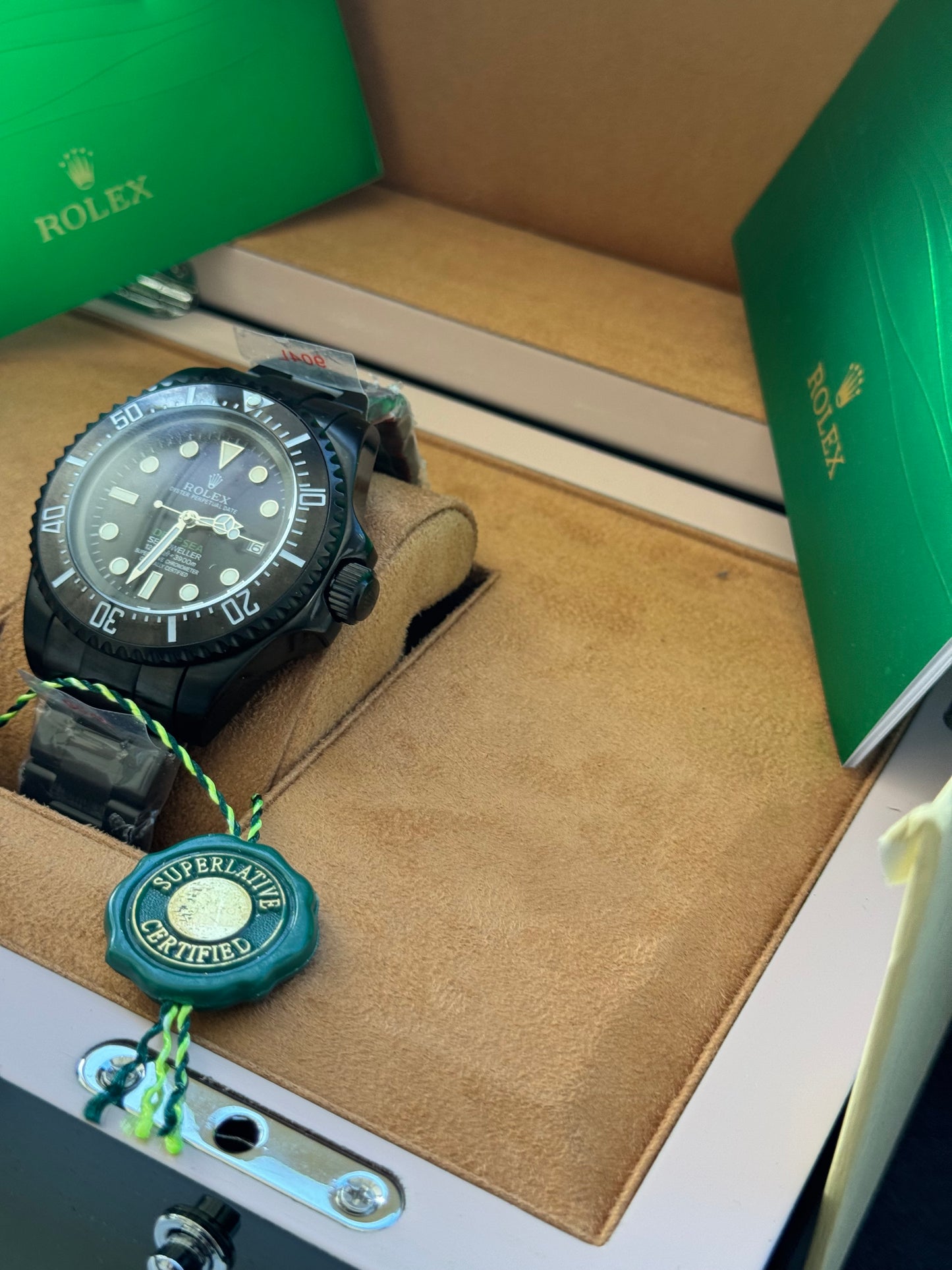 HERMOSO DISEÑO RELOJ AUTOMÁTICO MECÁNICO DEEP SEA DEWELLER VÁLVULA DE ESCAPE FECHADOR ETC;