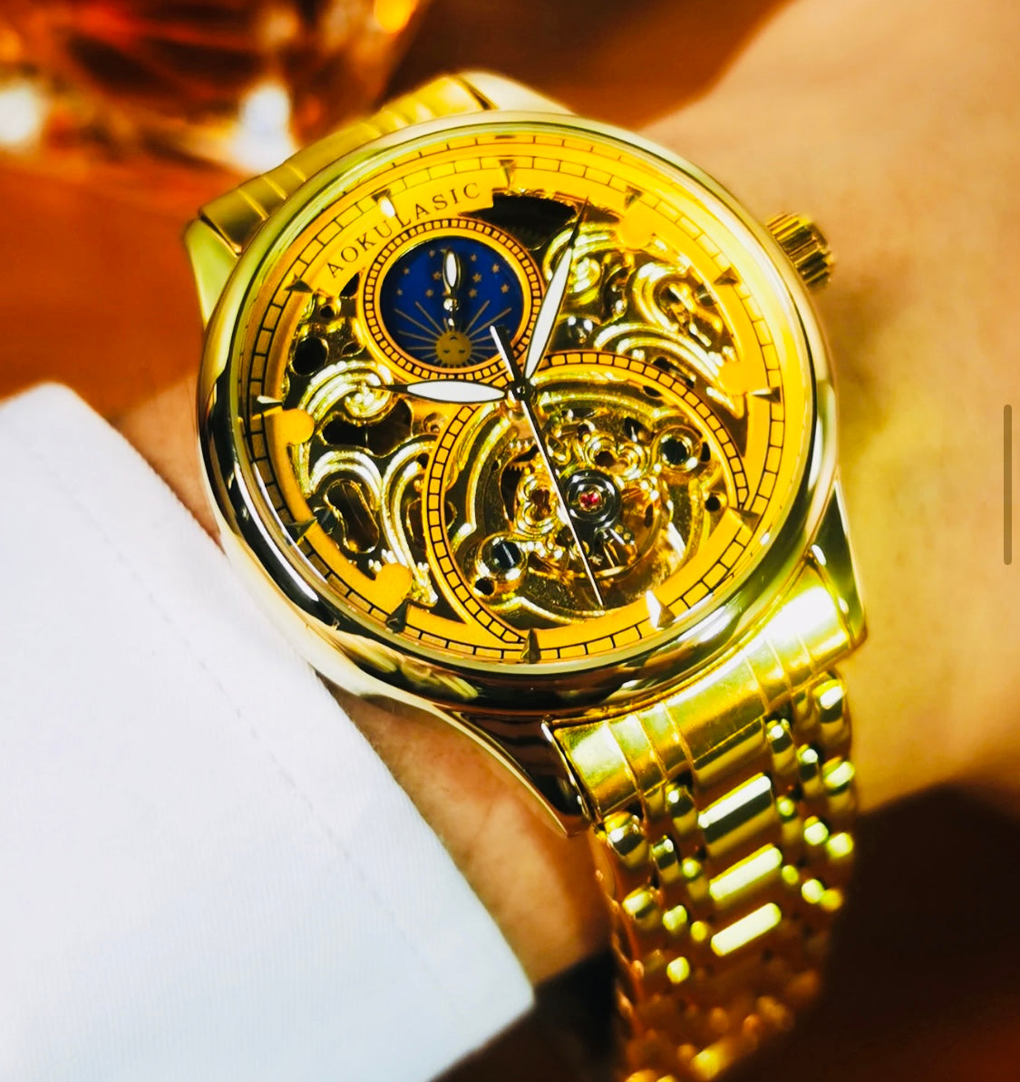 Hermoso Reloj Automático Mecánico Tourbillon Fase Lunar 💯% Original 
información por WhatsApp 99 81 92 84 65
Nota: No se hacen Envíos 🚚 
Ventas solo en Cancún 
Nuestro Lema: No somos Números!
Atencion: Personalizada