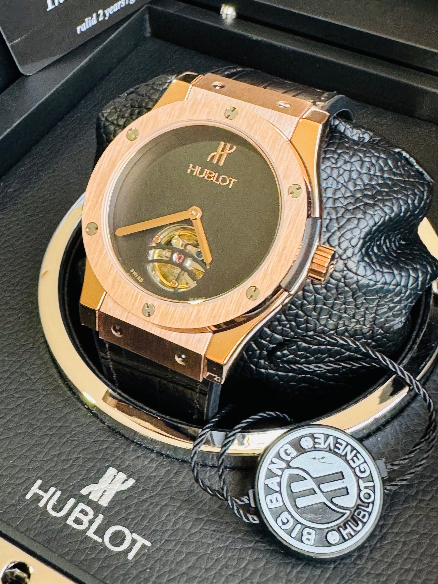IMPRESIONANTE RELOJ AUTOMÁTICO MECÁNICO HUBLOT TOURBILLON- CRISTAL ZAFIRO-21 JOYAS-MÁXIMA ELEGANCIA!!!

PRECIO: A TRATAR

INFORMACION WHATSAPP 99 81 92 84 65

NO SE HACEN ENVÍOS 🚚