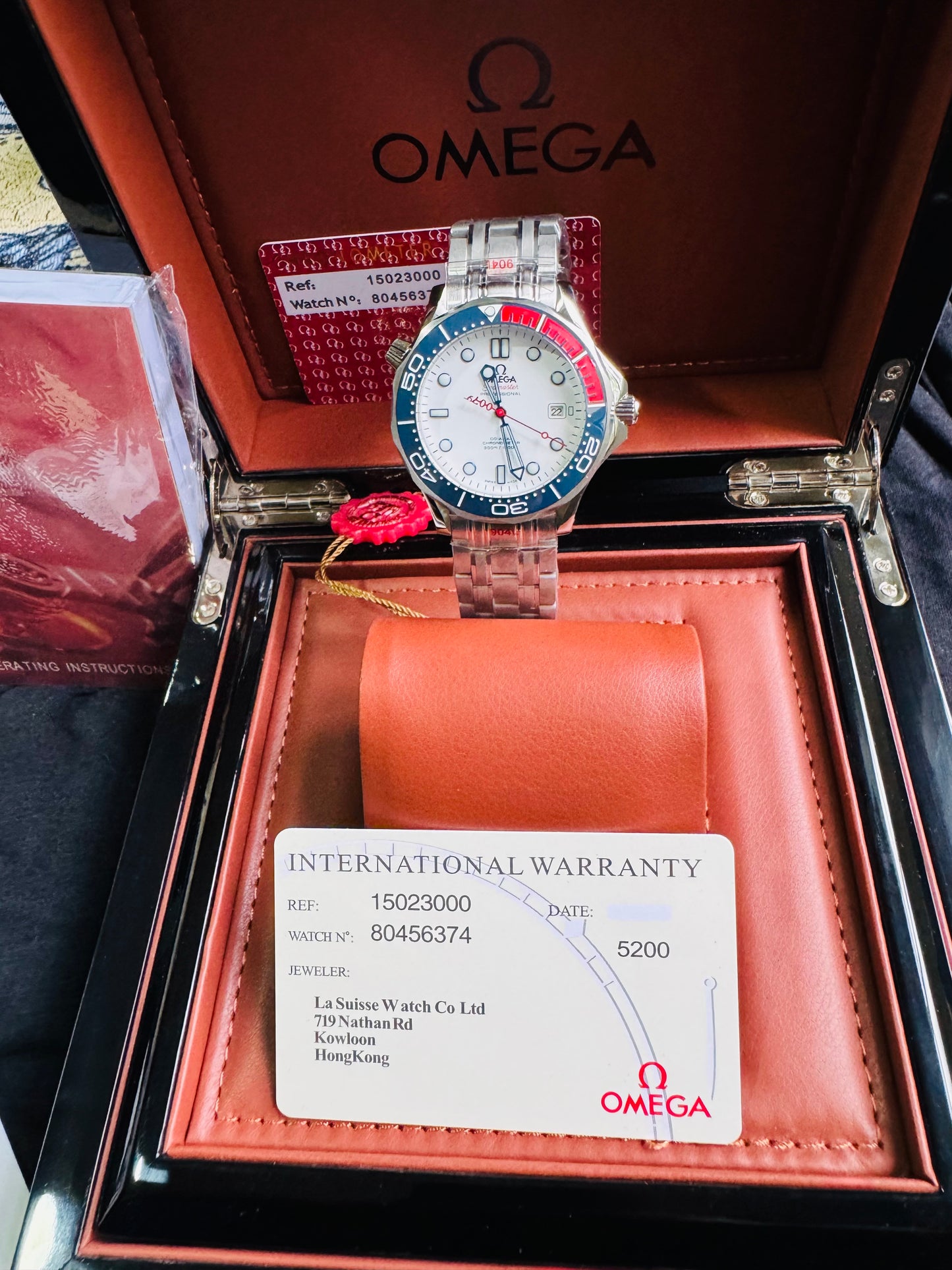 AUDAZ Y VERSÁTIL DISEÑO JAMES BOND 007-OMEGA AUTOMÁTICO SEA MASTER! FECHADOR-LUMINOSO-CRISTAL ZAFIRO-BISEL GIRATORIO ETC
