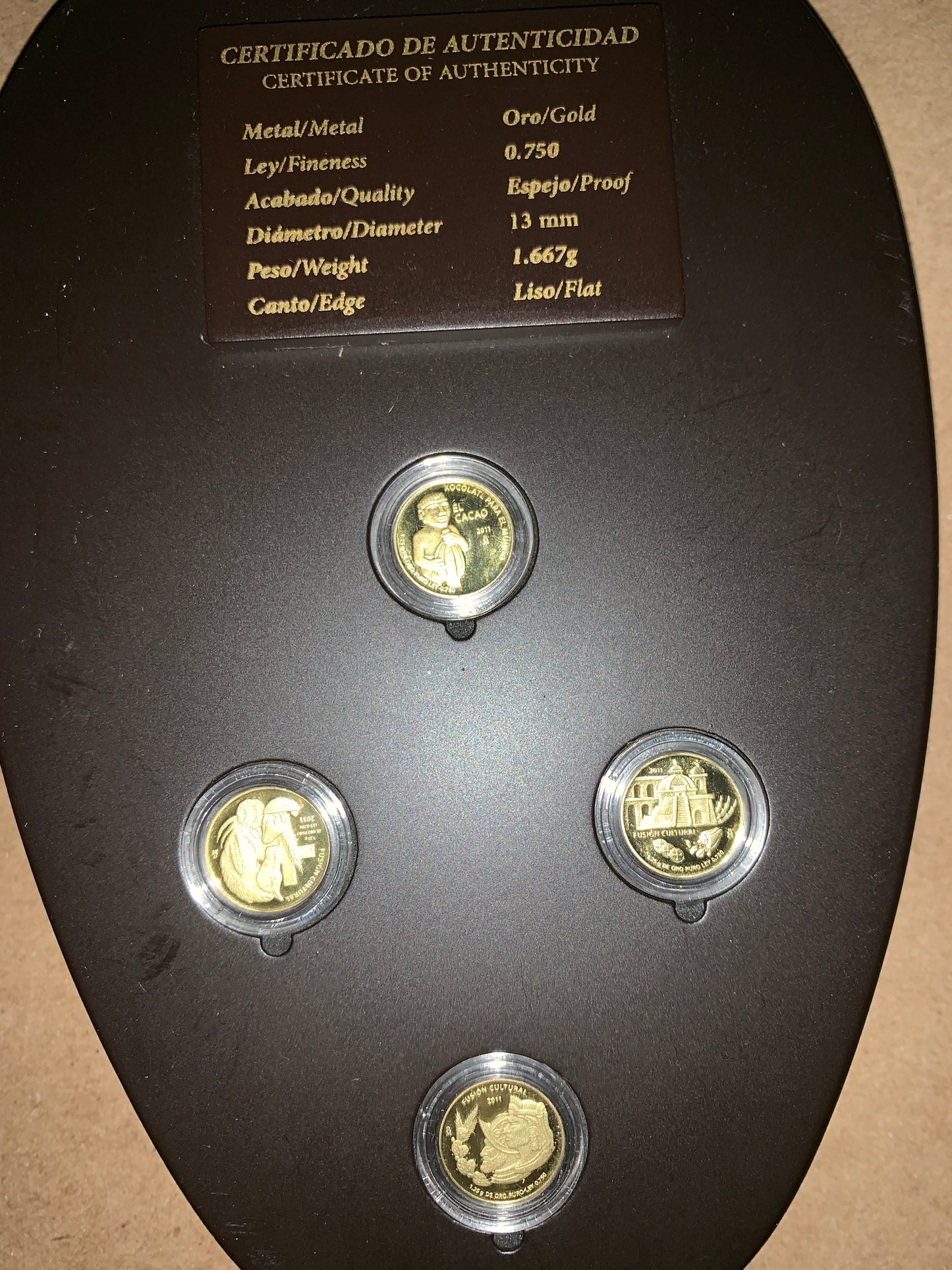 Increíble y Muy Raro Set Monedas más pequeñas de el mundo Oro 24k Caja de Grano de Cacao Nuevo sin Circular
