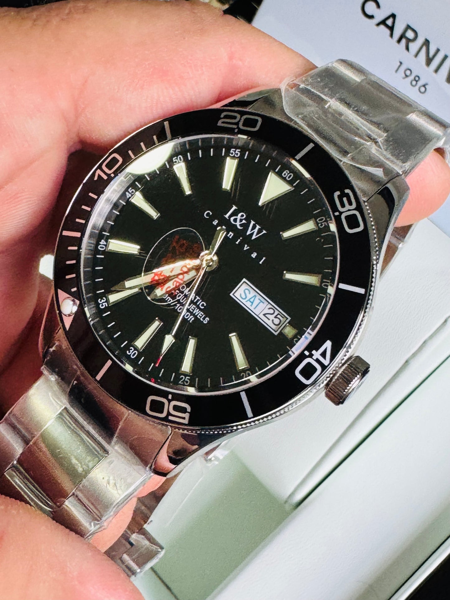 HERMOSO RELOJ AUTOMÁTICO MECÁNICO-BUCEO 1,000 FT-FECHADOR-DÍA SEMANA-CRISTAL ZAFIRO-24 JOYAS 💎-3 ATM -💯% ORIGINAL