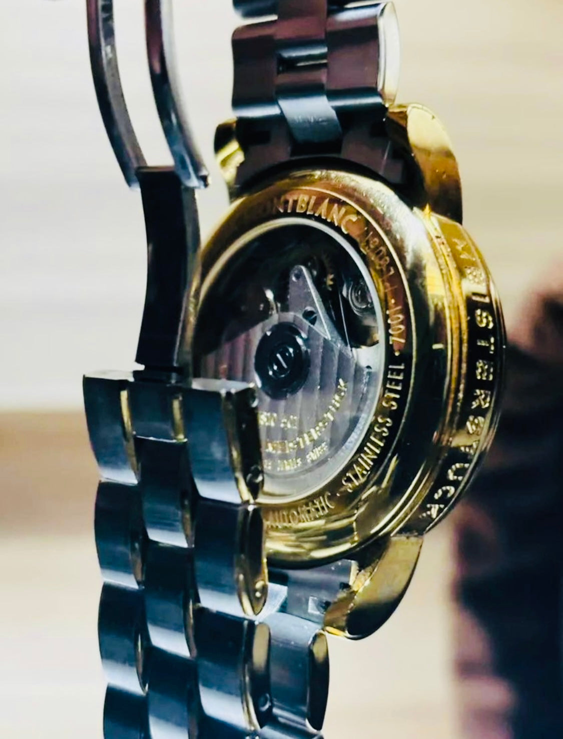 Hermoso Reloj MontBlanc MEISTERSTUCK Automático Mecánico Multifuncional-Múltiples Complicaciones-Día de la Semana Letras y Números-Cronógrafo-25 Joyas 💎-30 Metros 💦-Cristal Zafiro-Pulso Especial Raro y de lujo para ese modelo específico!
información por