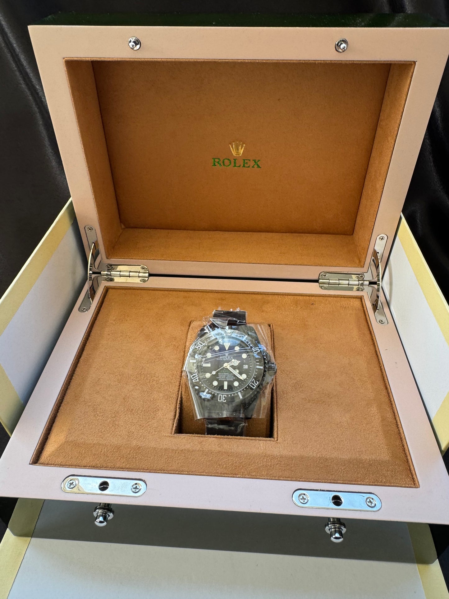 HERMOSO DISEÑO RELOJ AUTOMÁTICO MECÁNICO DEEP SEA DEWELLER VÁLVULA DE ESCAPE FECHADOR ETC;