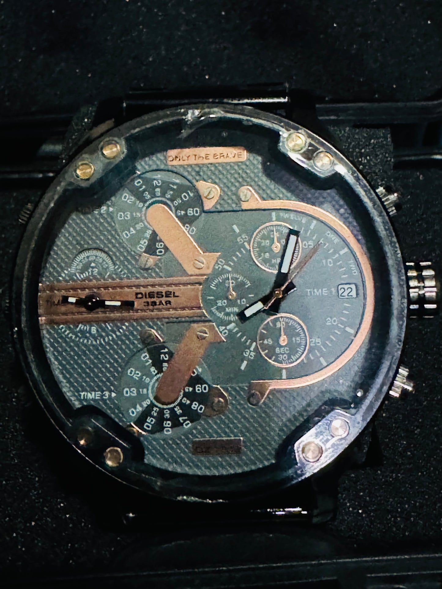 Reloj MR DADDY Diesel Grande y Pesado ! Disponible en 7 Modelos Diferentes!

Información por WhatsApp 99 81 92 84 65


NOTA:

No se hacen envíos 🚚  📦 💨!

Las Ventas son solo en Cancún

Nuestro Lema: No somos Números!