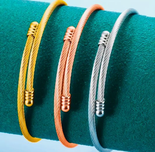 Hermoso Juego de 3 Pulseras- Unitalla- Unisex- Hipoalergenicas Ideal para Regalo 🎁