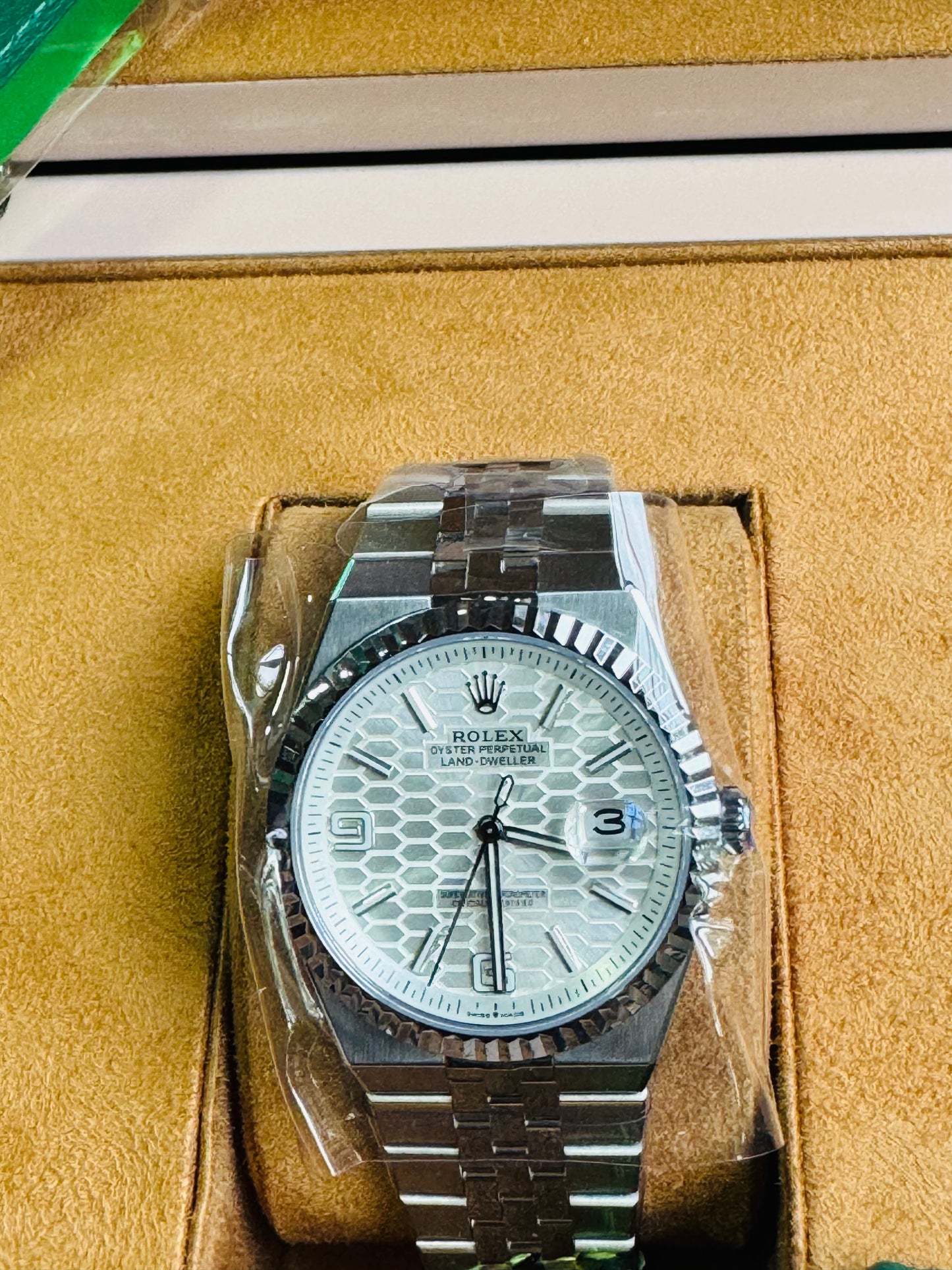 ÚNICO Y EXCLUSIVO RELOJ ROLEX OYSTER PERPETUAL LAND DWELLER- FECHADOR-39 JOYAS 💎 -CRISTAL ZAFIRO- ULTIMO MODELO Y DISEÑO! MÁXIMA ELEGANCIA!!!