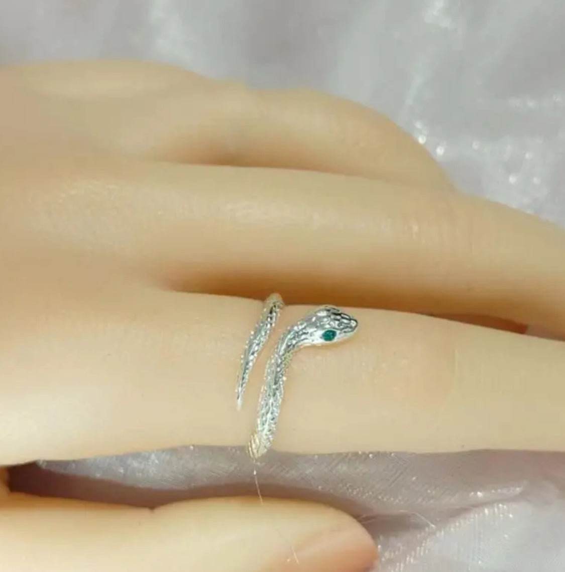 Bonito anillo Unitalla- Unisex- Hipoalergenico -Perfecto para Regalo