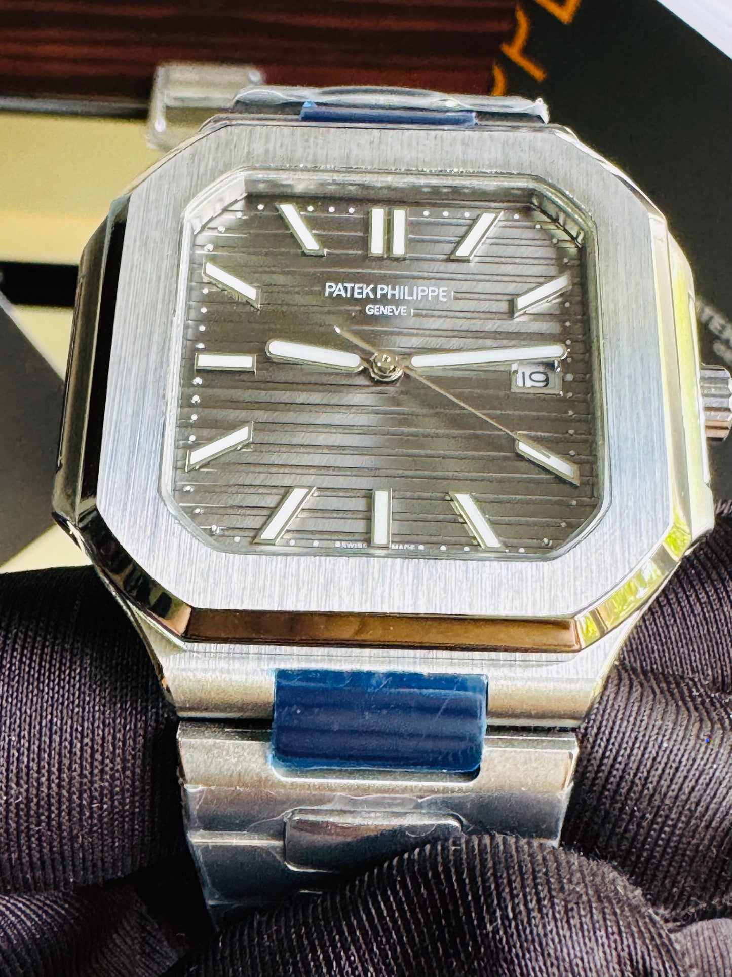 EXCLUSIVO RELOJ PATEK PHILIPPE AUTOMÁTICO- FECHADOR- JOYAS 💎- CRISTAL ZAFIRO- LUMINOSO- ÚLTIMO Y MÁS NUEVO DISEÑO!!!
PRECIO: A TRATAR 

No se hacen Envíos 🚚 

Ventas solo en Cancún 

Información por WHATSAPP 99 81 92 84  65